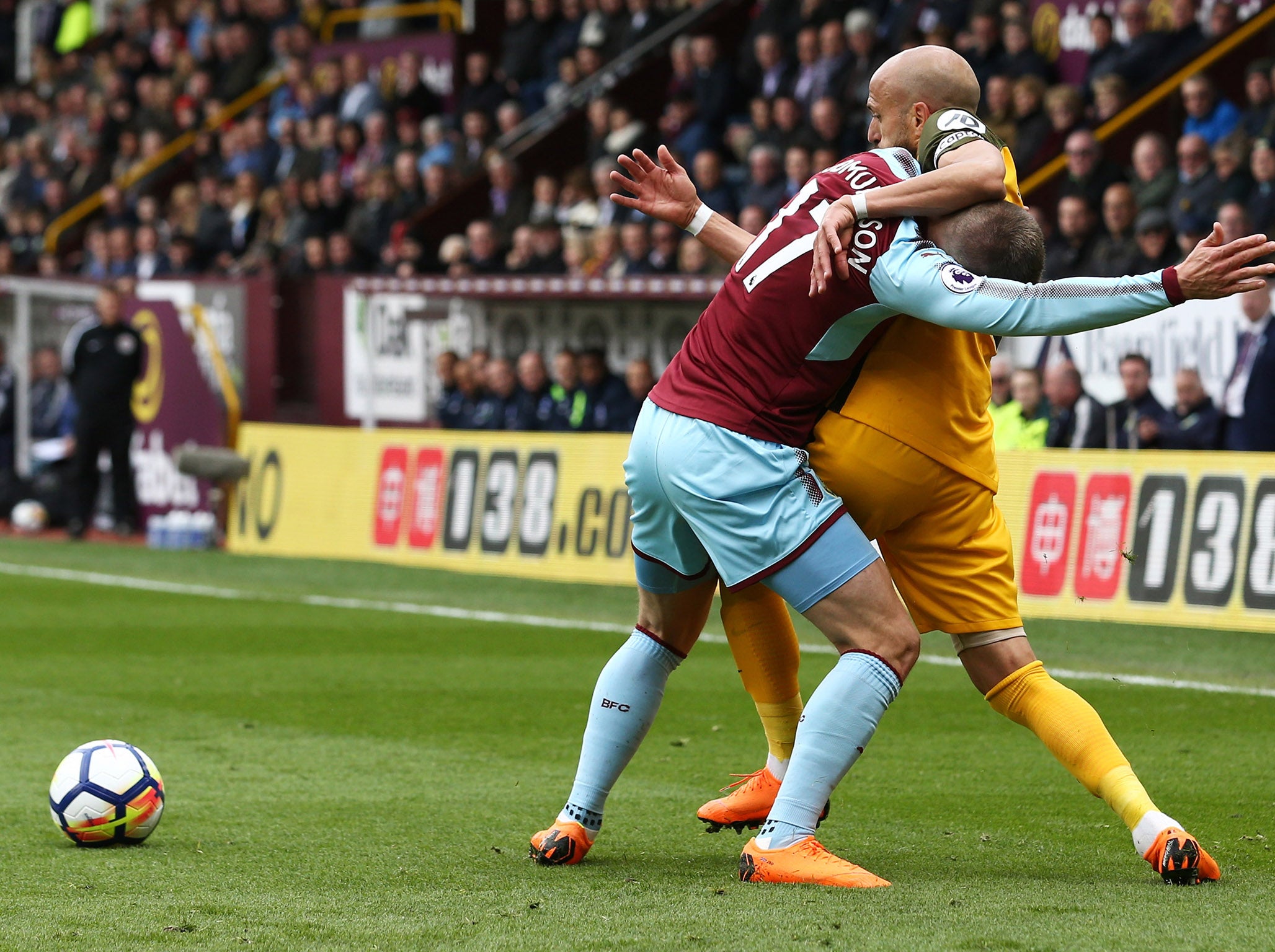 Bruno and tangles with Johann Gudmundsson