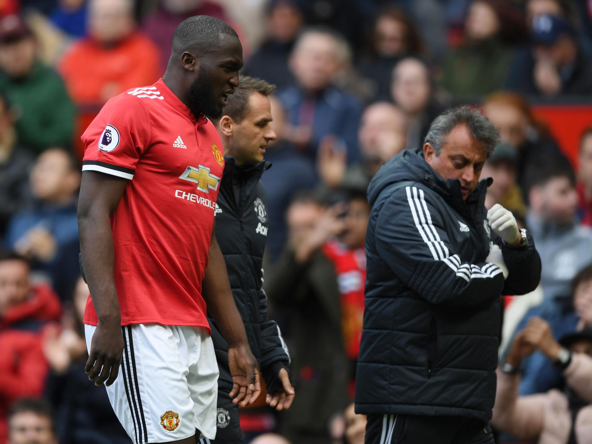 Lukaku may be forced to start the FA Cup final from the bench