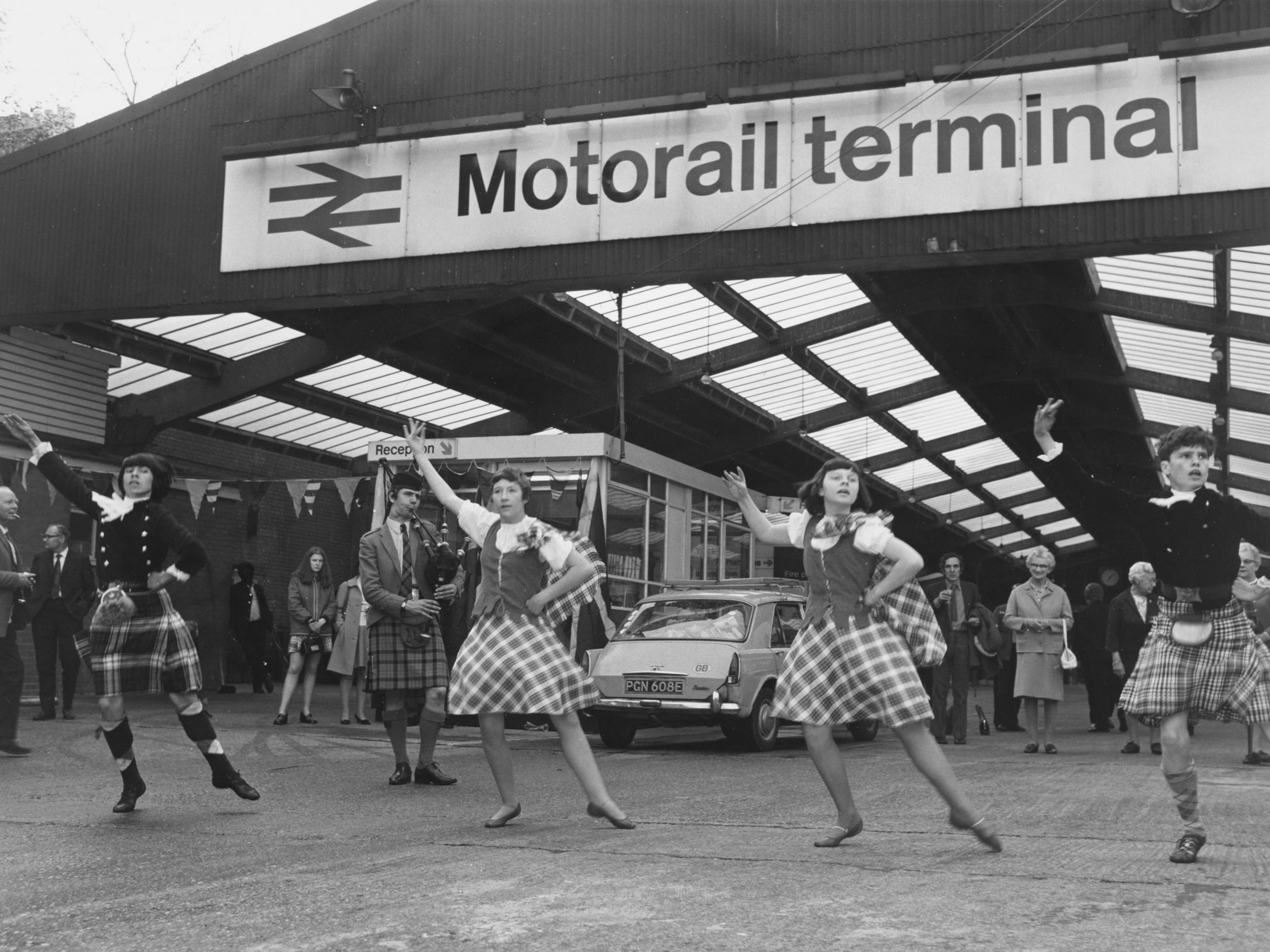 Scottish dance display at a Motorail terminal, 1975 (Getty)