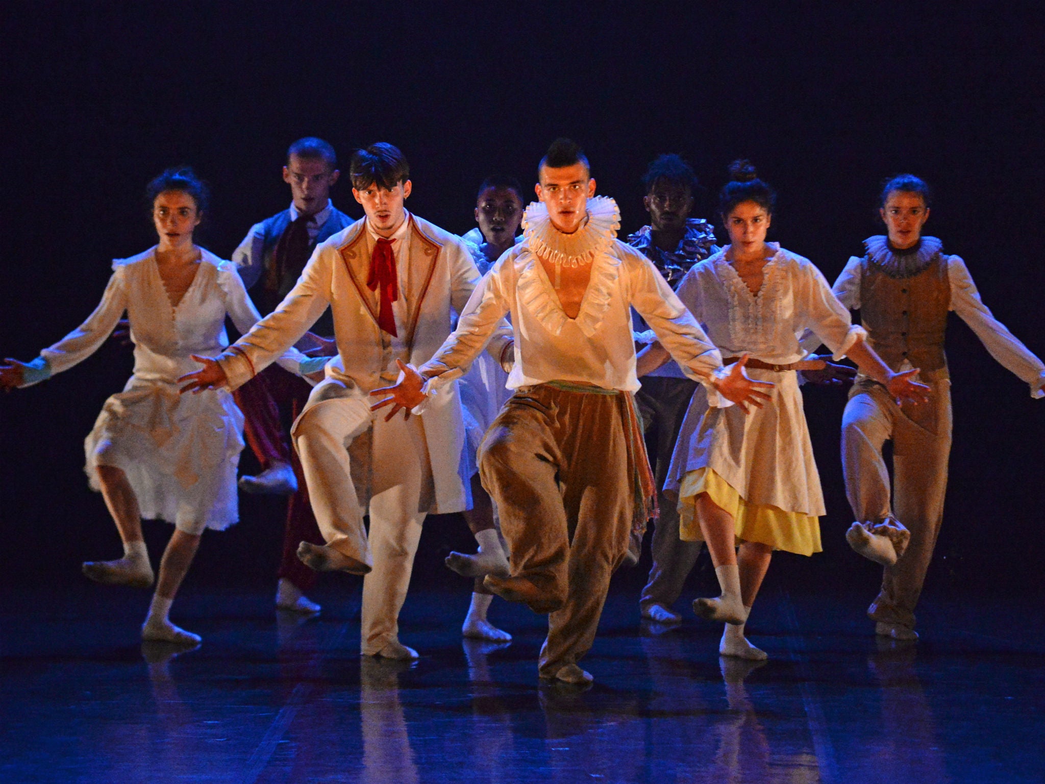 Shechter II perform 'Show'