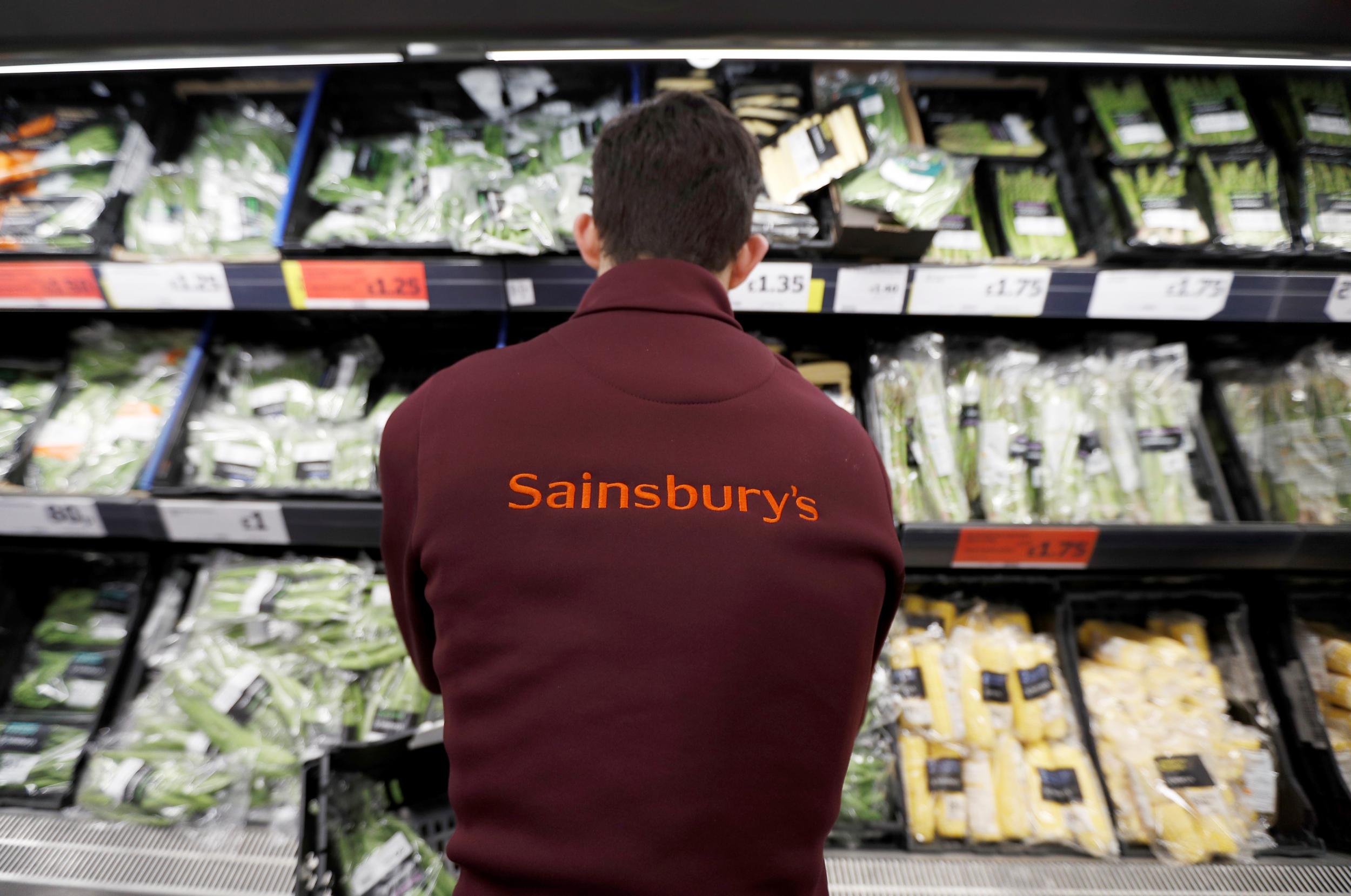 Justin King, the former chief executive of Sainsbury's, said supermarkets could not be expected to absorb cost increases