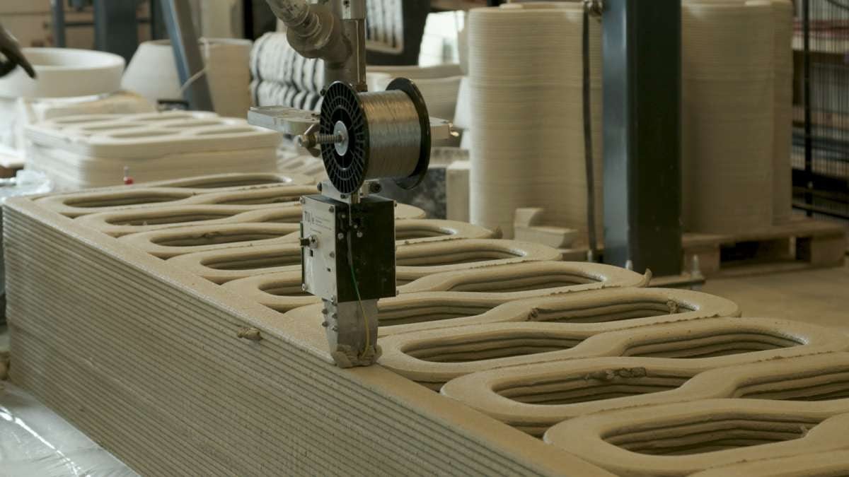 3D-printing of materials like concrete has the potential to revolutionize the construction industry