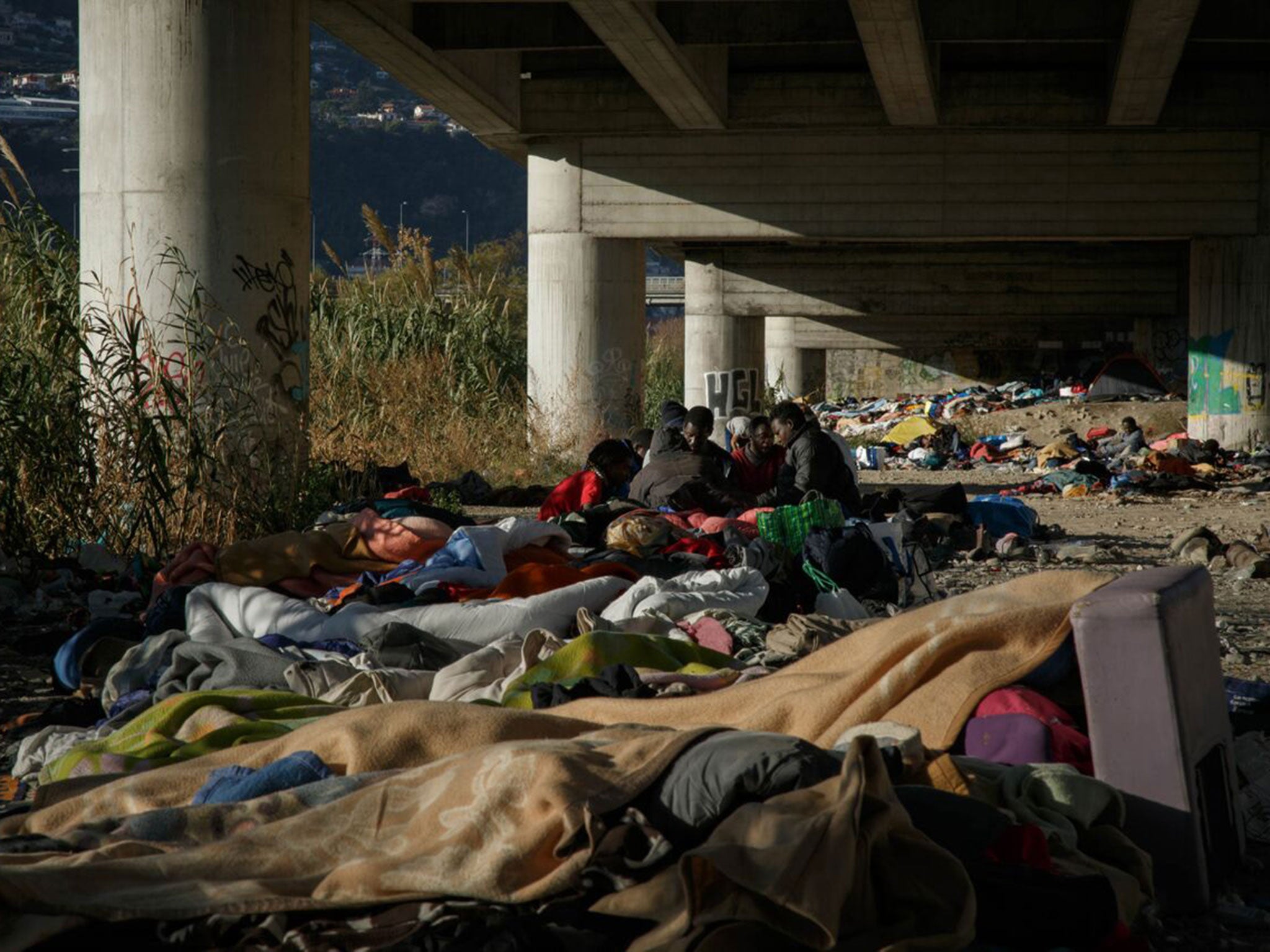 French police routinely stopped unaccompanied children and put them on trains back to Italy after altering their paperwork, the report says