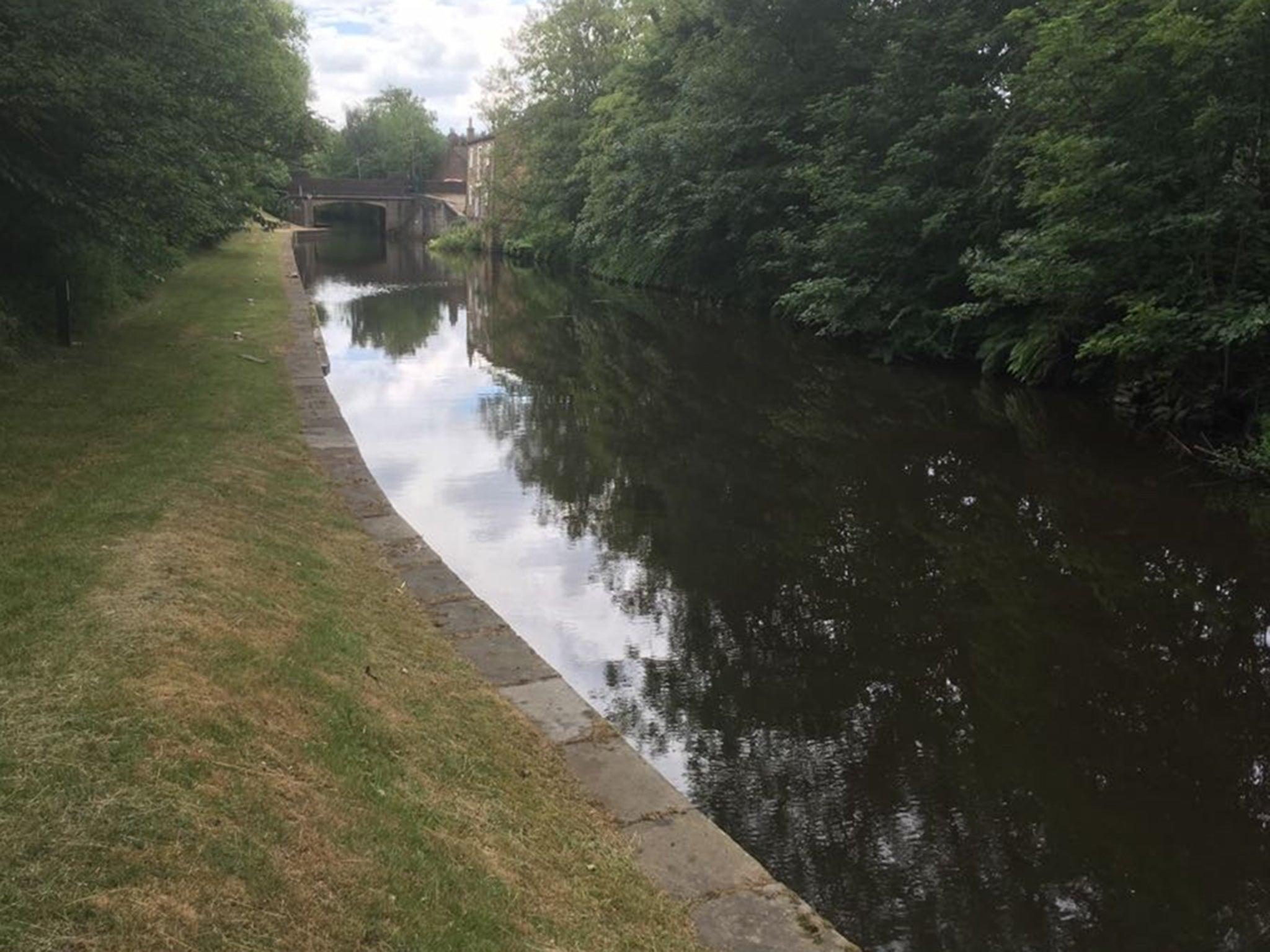 Divers were called to the canal at Cooper Bridge