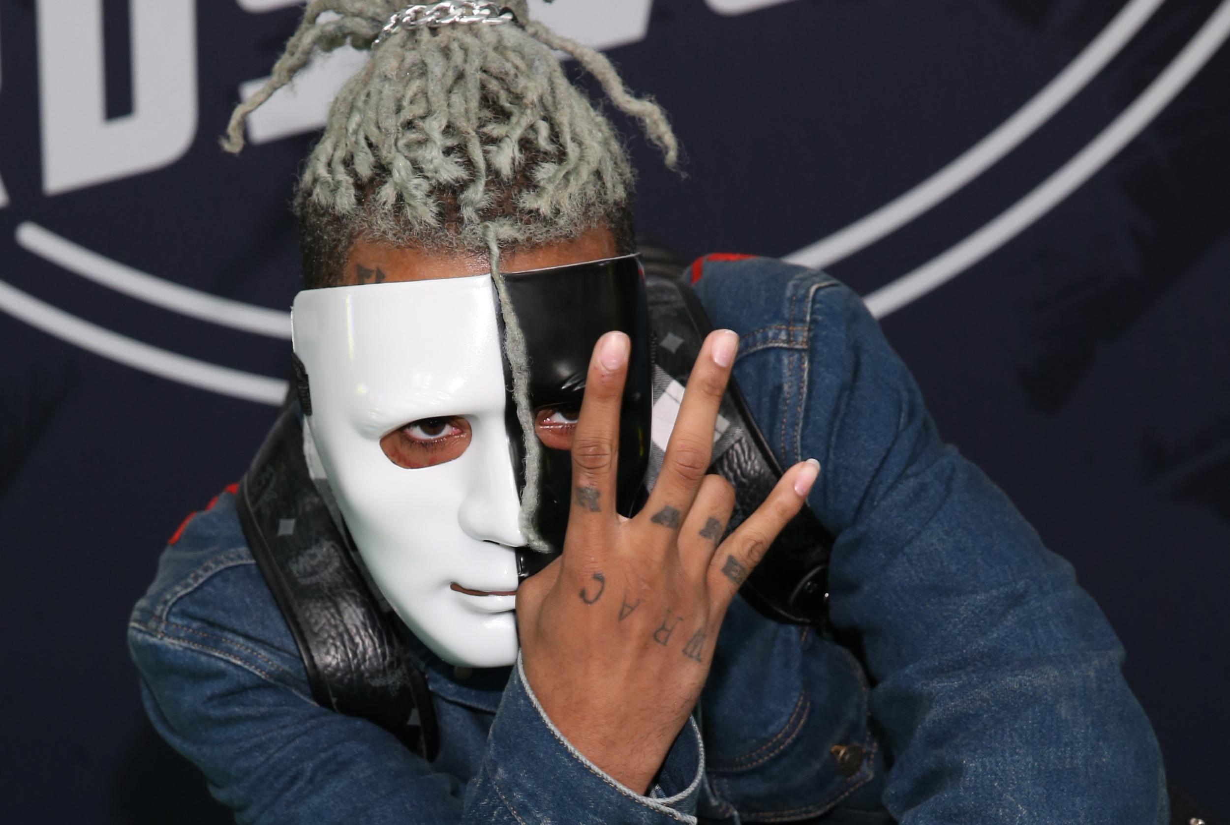 Rapper XXXTentacion attends the BET Hip Hop Awards 2017 at The Fillmore Miami Beach at the Jackie Gleason Theater on October 6, 2017 in Miami Beach, Florida