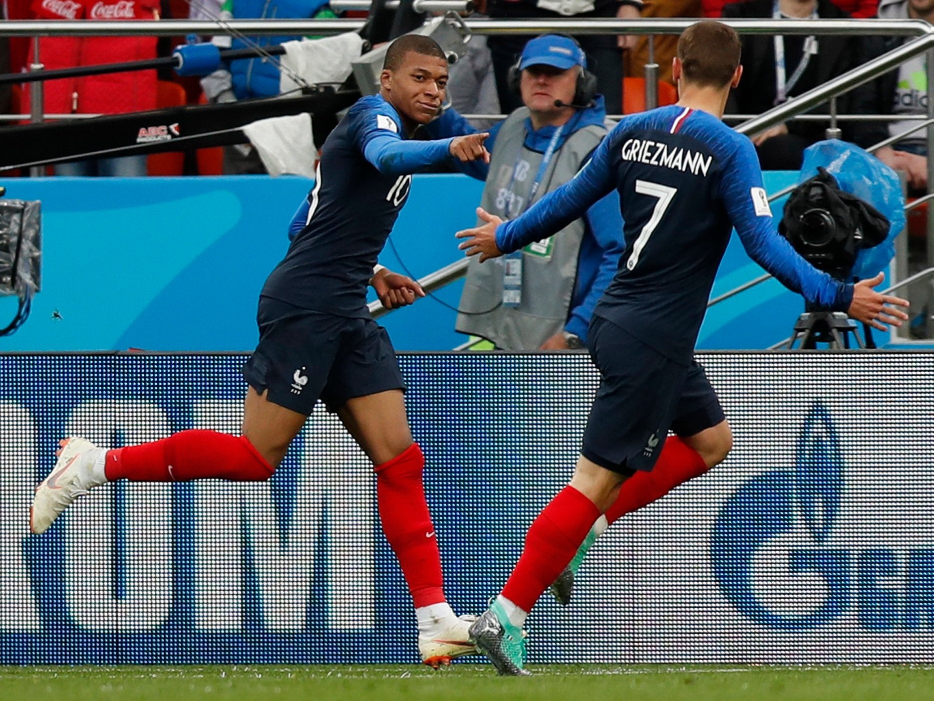 France were flat but are through to the last 16