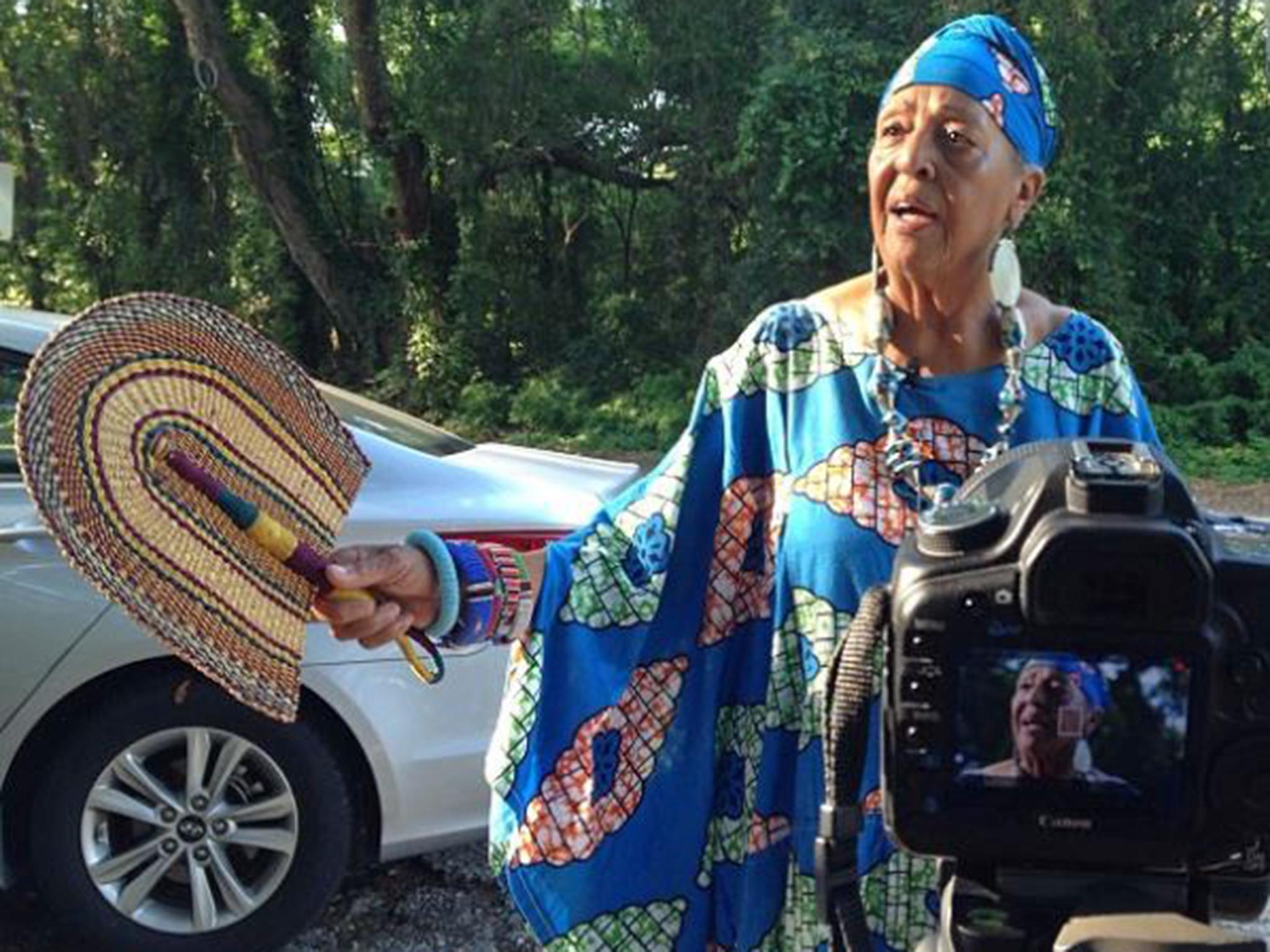 Gullah-speaking Caroline seeks to educate her fellow US compatriots about one of America's oldest continuing cultures