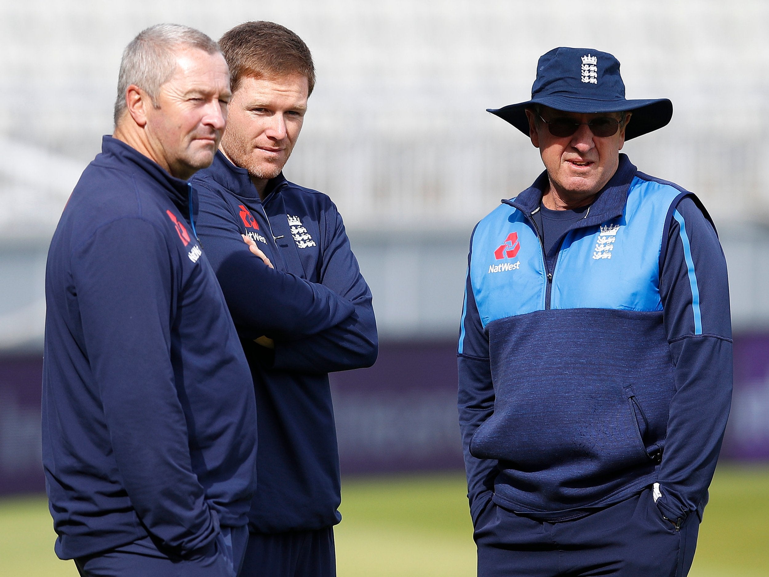 Paul Farbrace, left, alongside Eoin Morgan and Trevor Bayliss