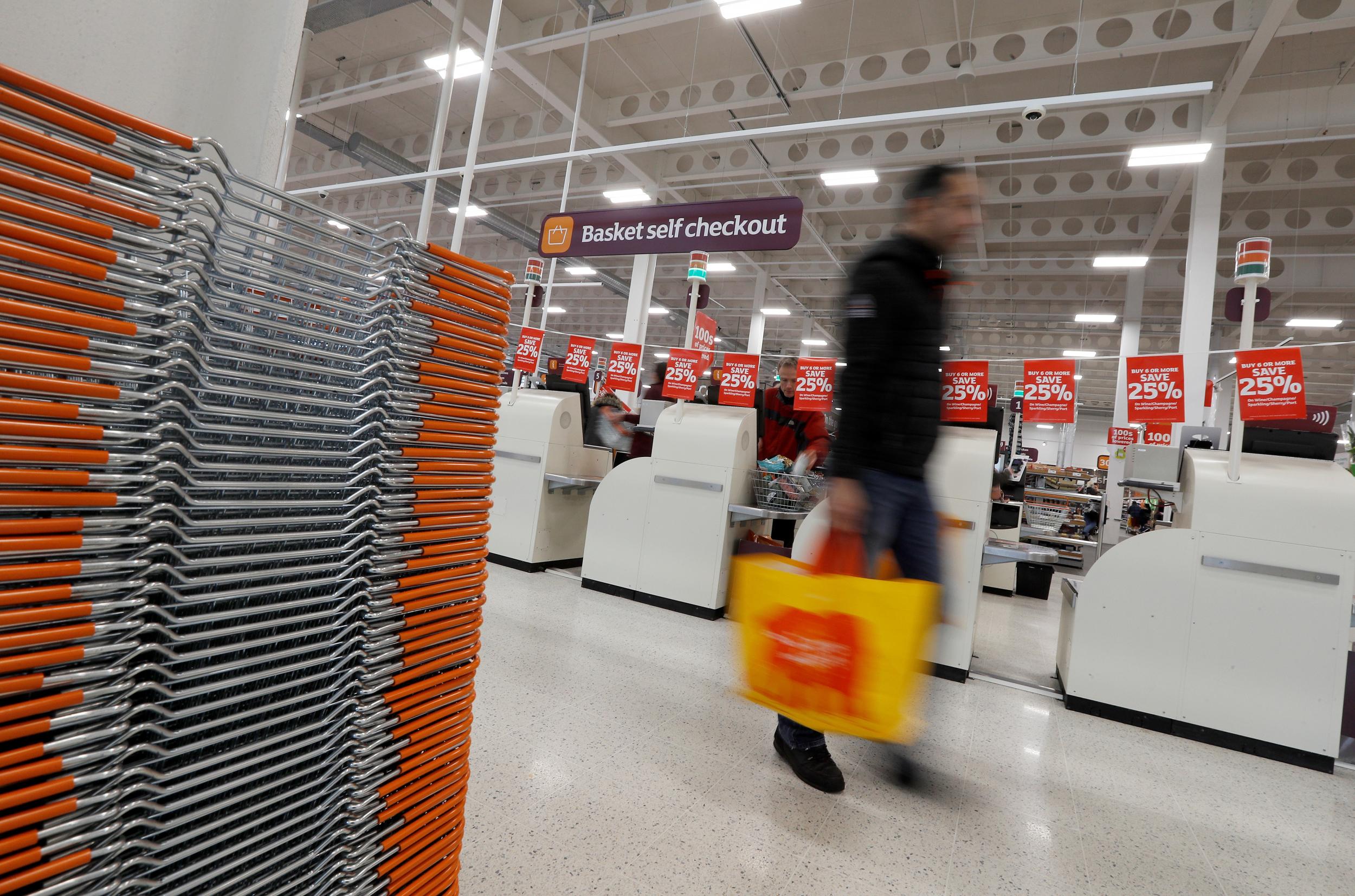 Sainsbury's is struggling to attract shoppers, unlike its rivals, according to figures