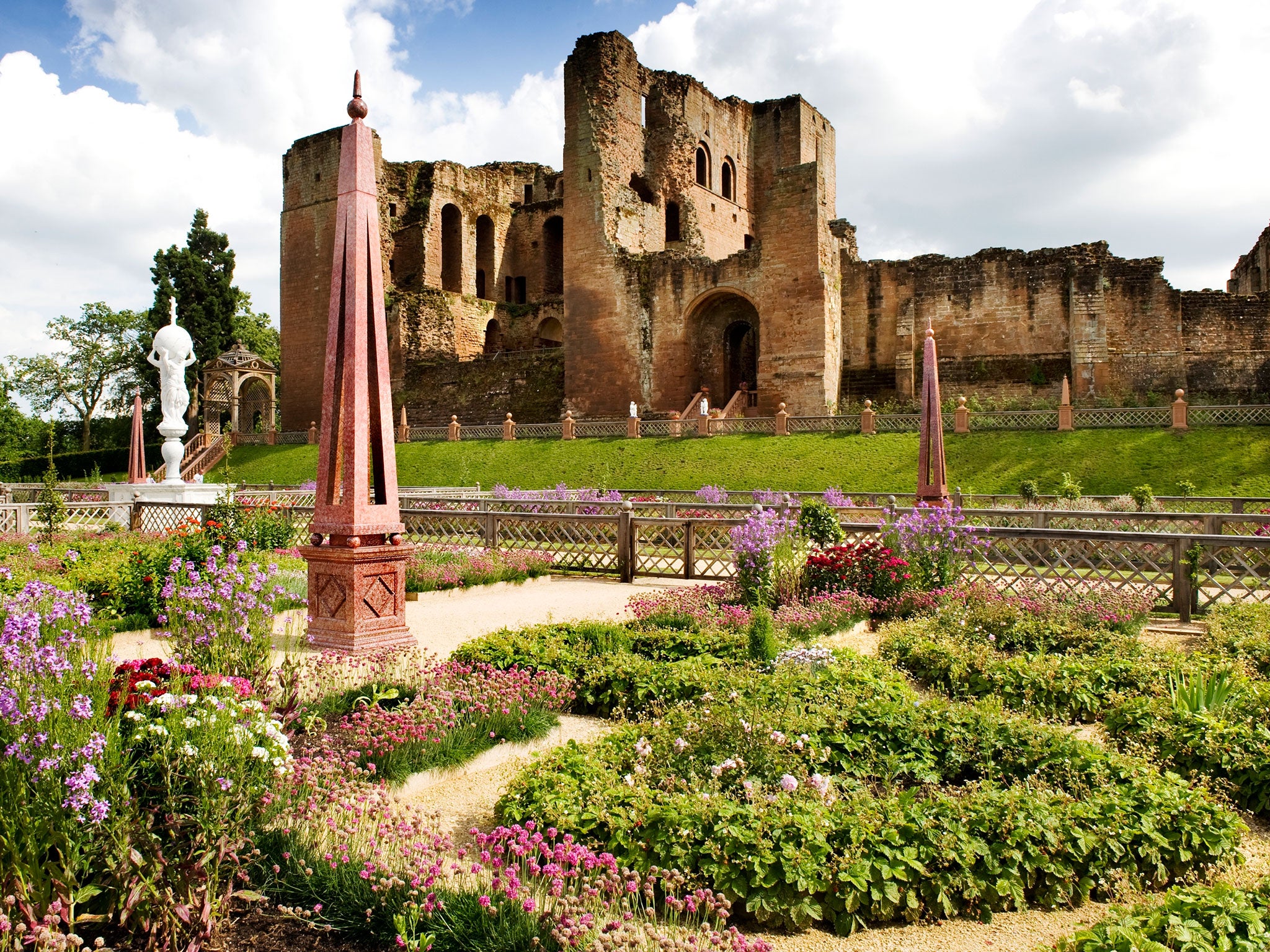 Kenilworth Castle &amp; Elizabethan Garden