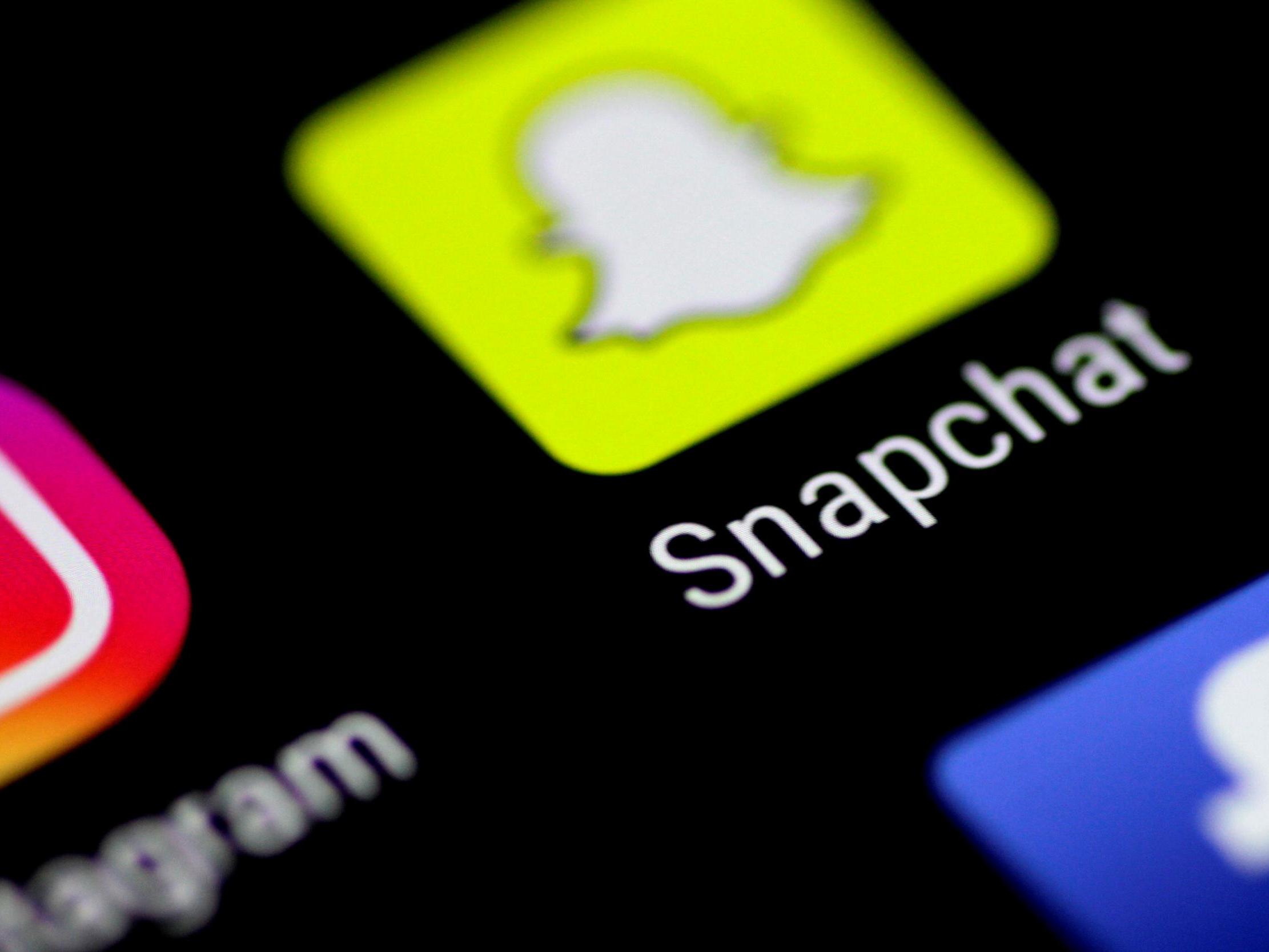 Snapchat users are reporting the app is repeatedly crashing