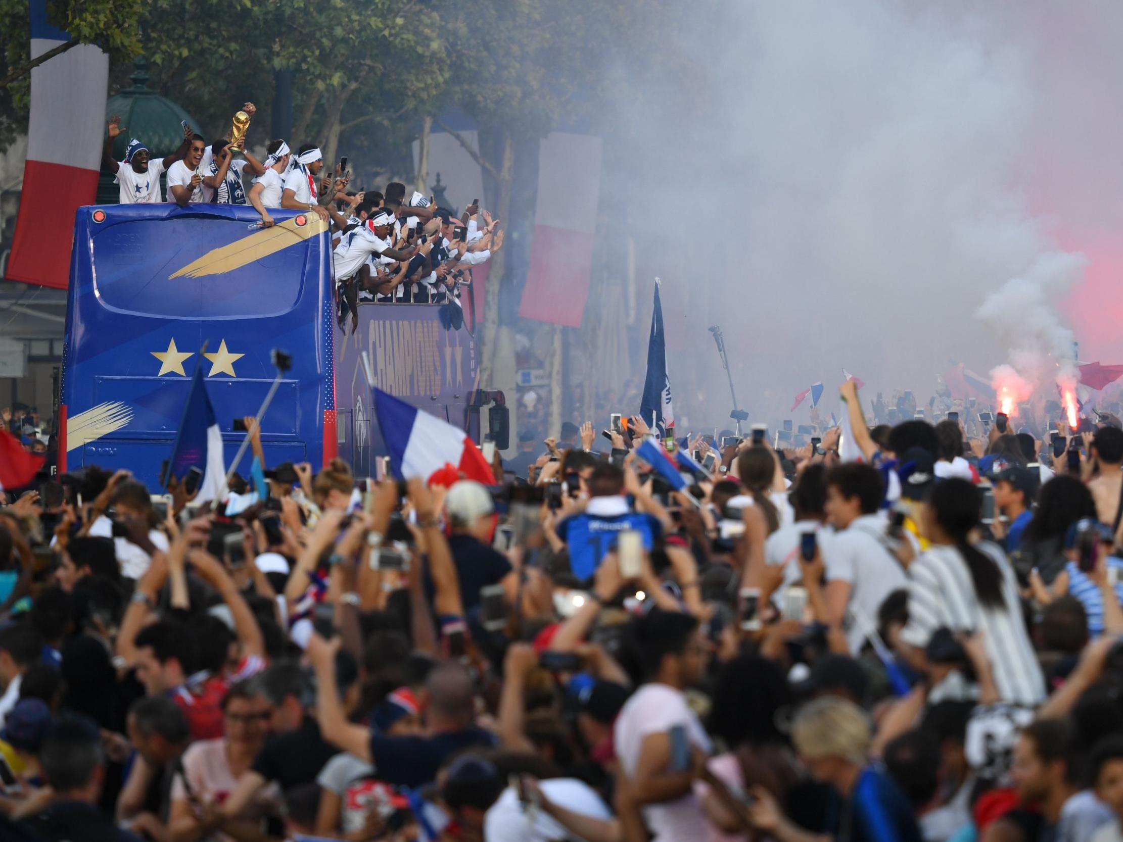 France players greet their fans