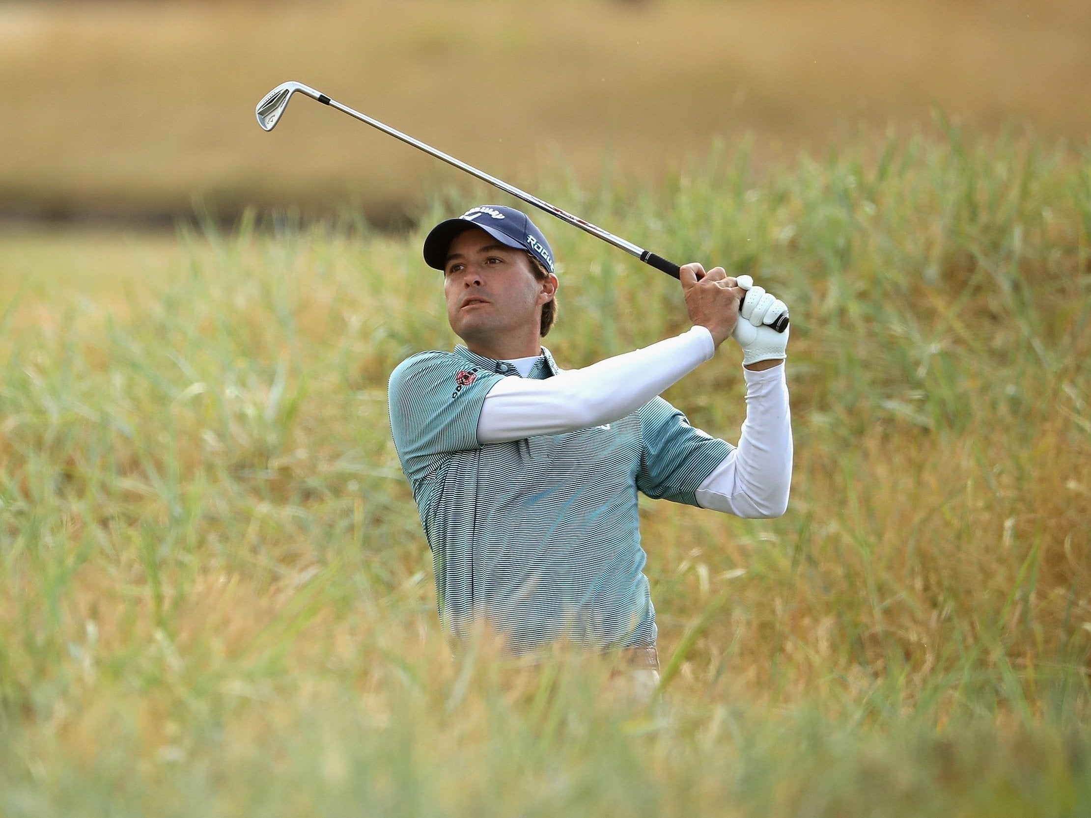 Kisner remains top of the leaderboard, but has housemate Zach Johnson for company