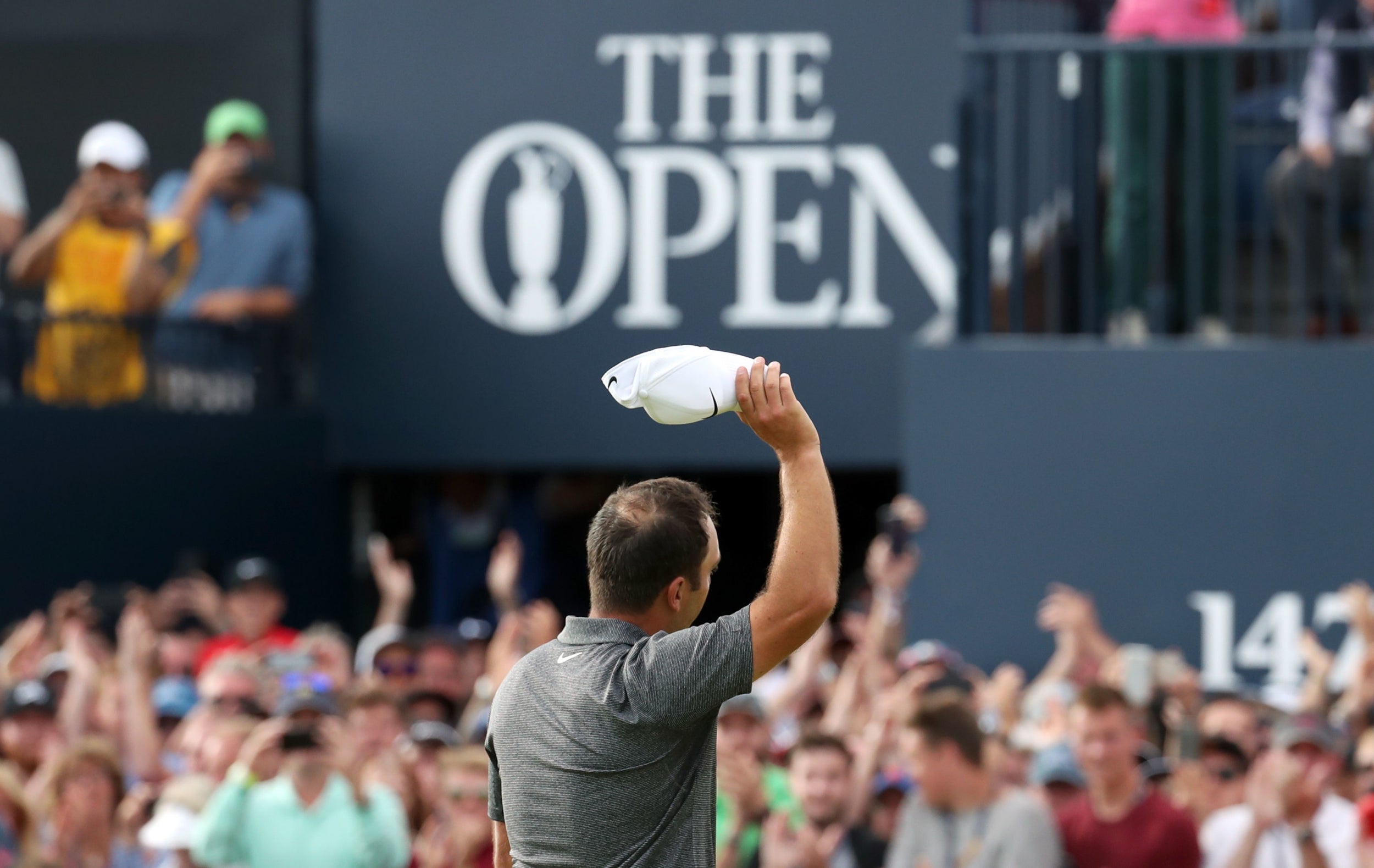 Molinari saluted the crowd