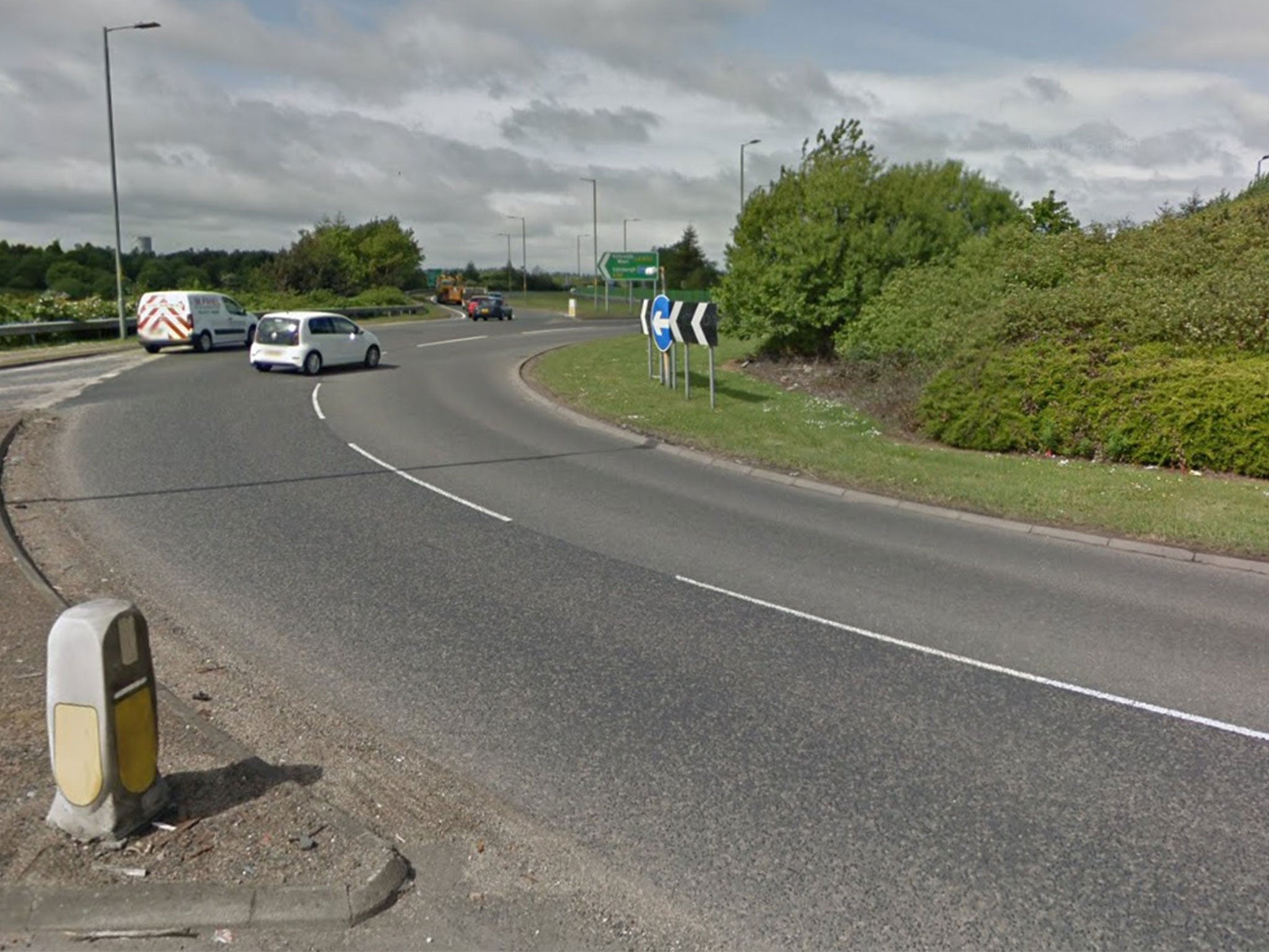 The brawl is thought to have broken out after two cars rammed each other at Redhouse Roundabout in Fife