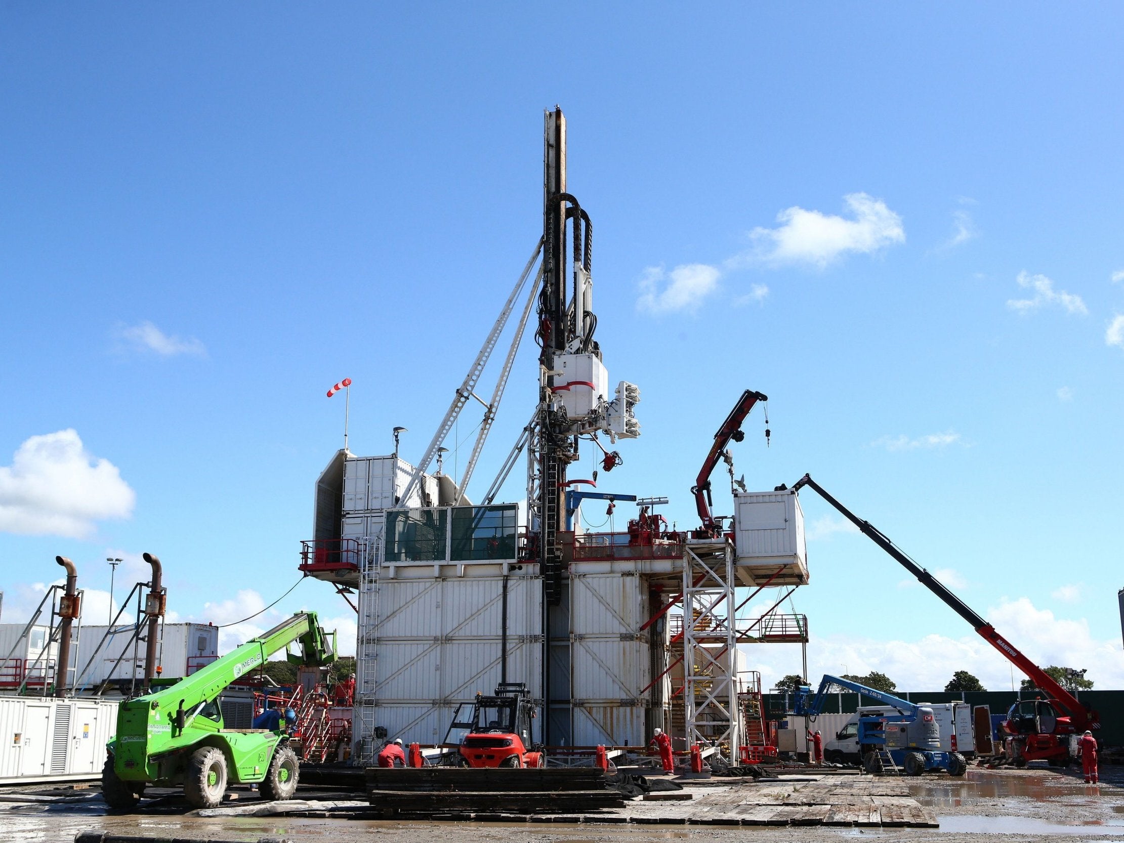 The drilling rig at Preston New Road shale gas exploration site