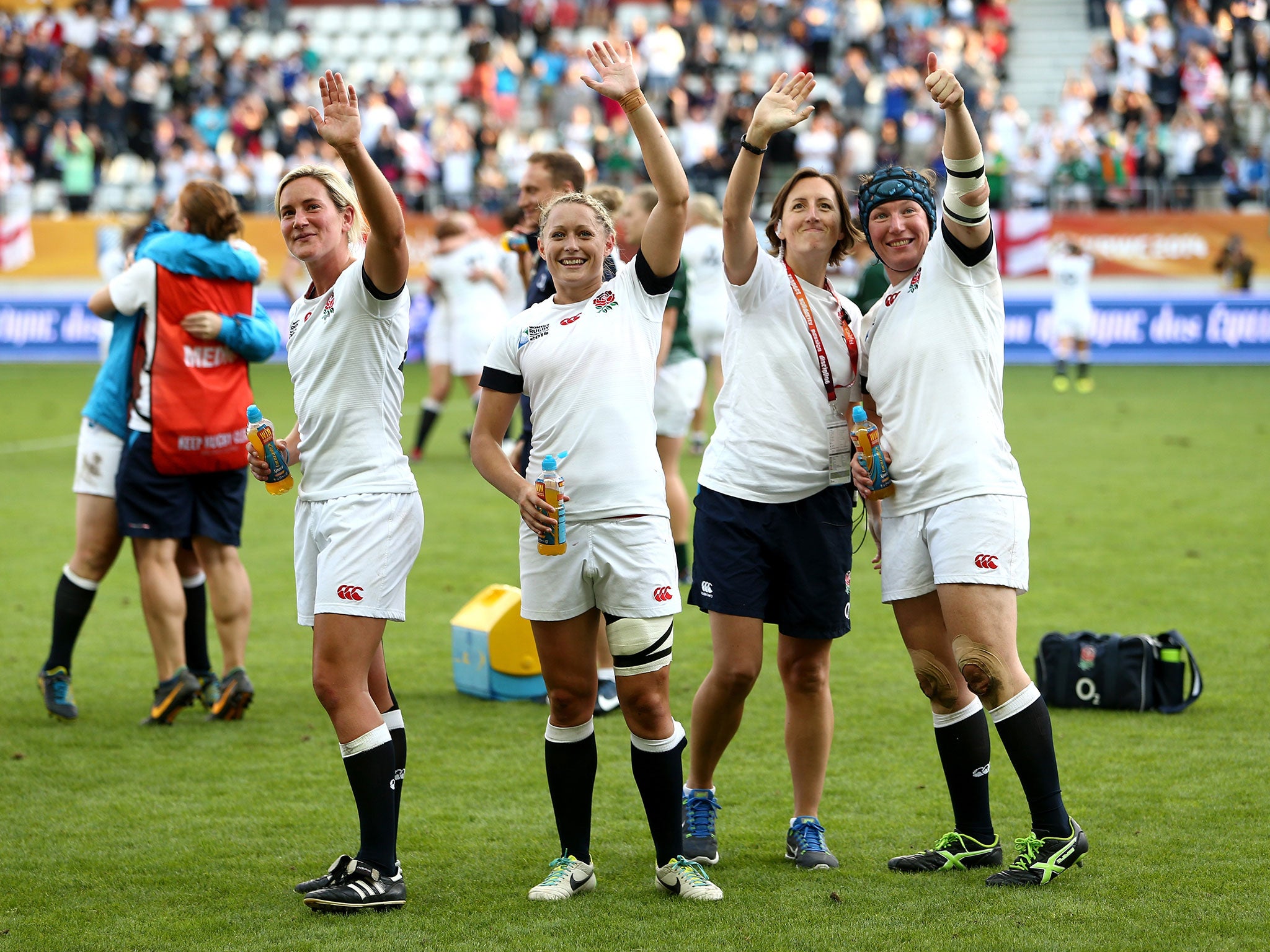 She was awarded an MBE for her part in the 2014 Women's Rugby World Cup triumph