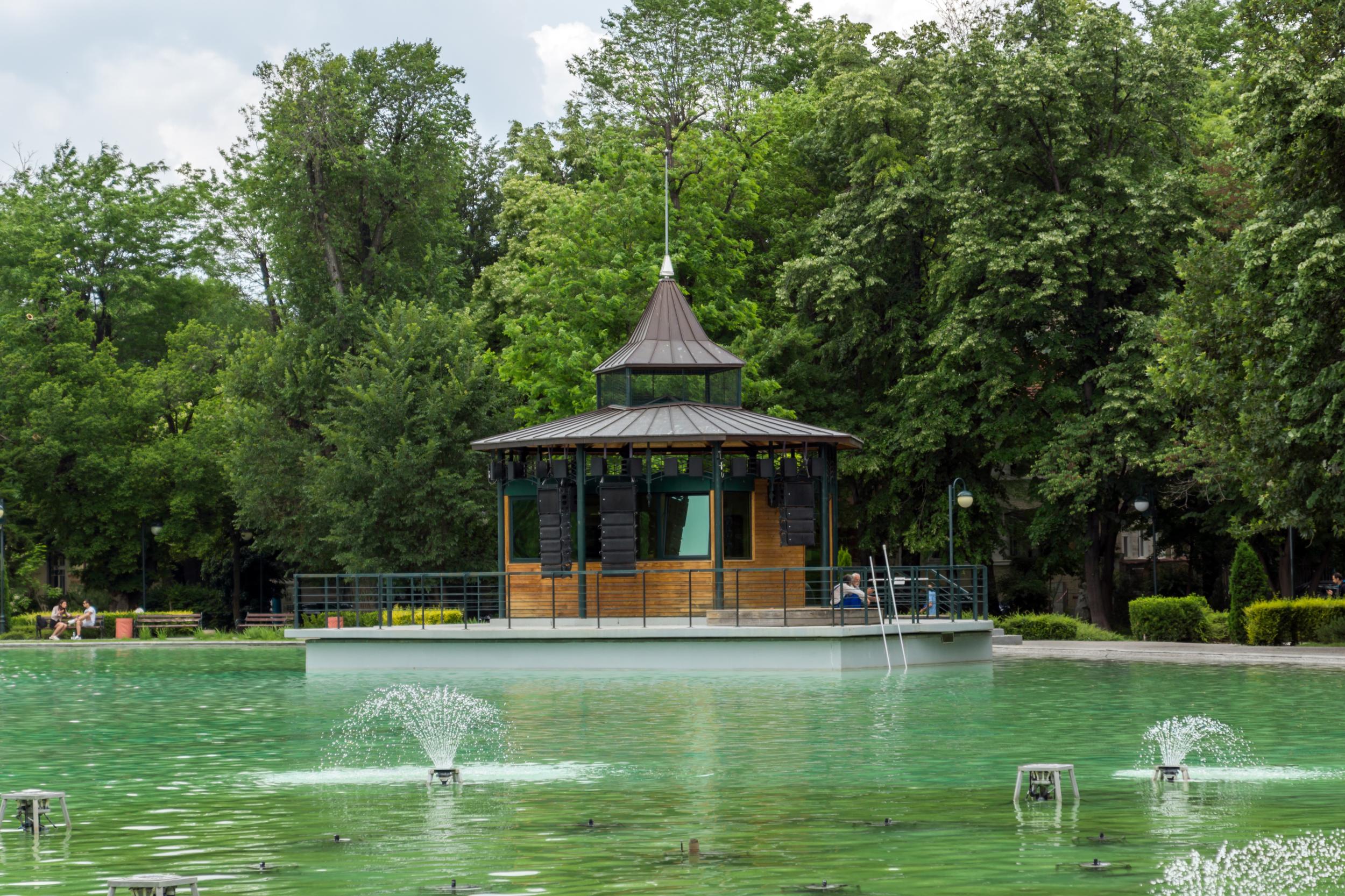 Spot the beautiful Singing Fountains on a stroll through the Tsar Simeon Garden (iStock)