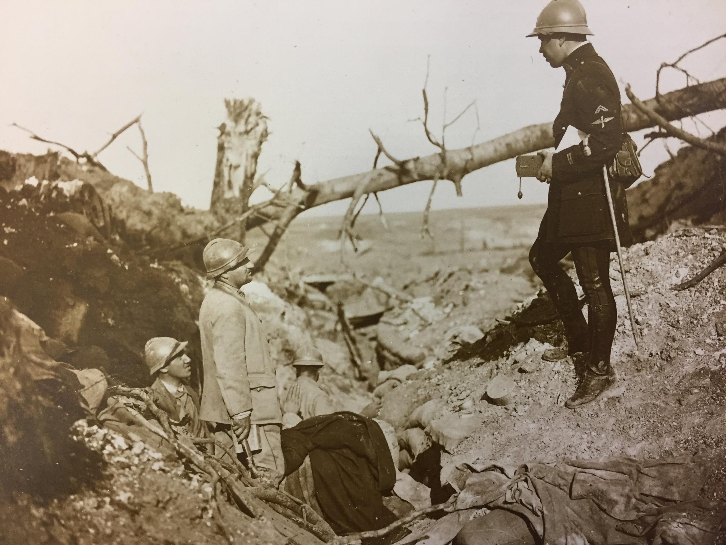 A hitherto unpublished photograph from the exhibition of the French army in the First World War