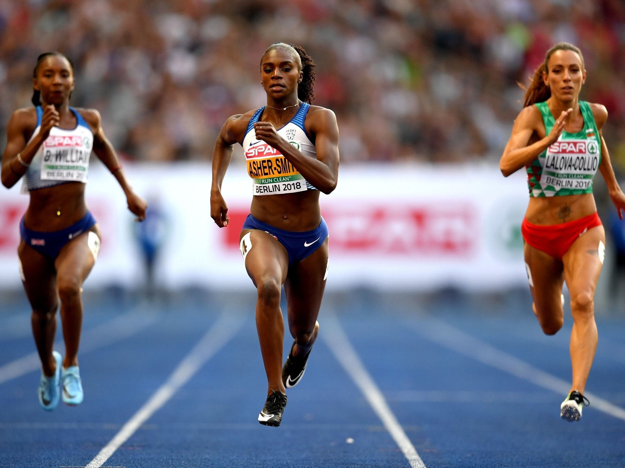 Dina Asher-Smith made light work of her semi-final