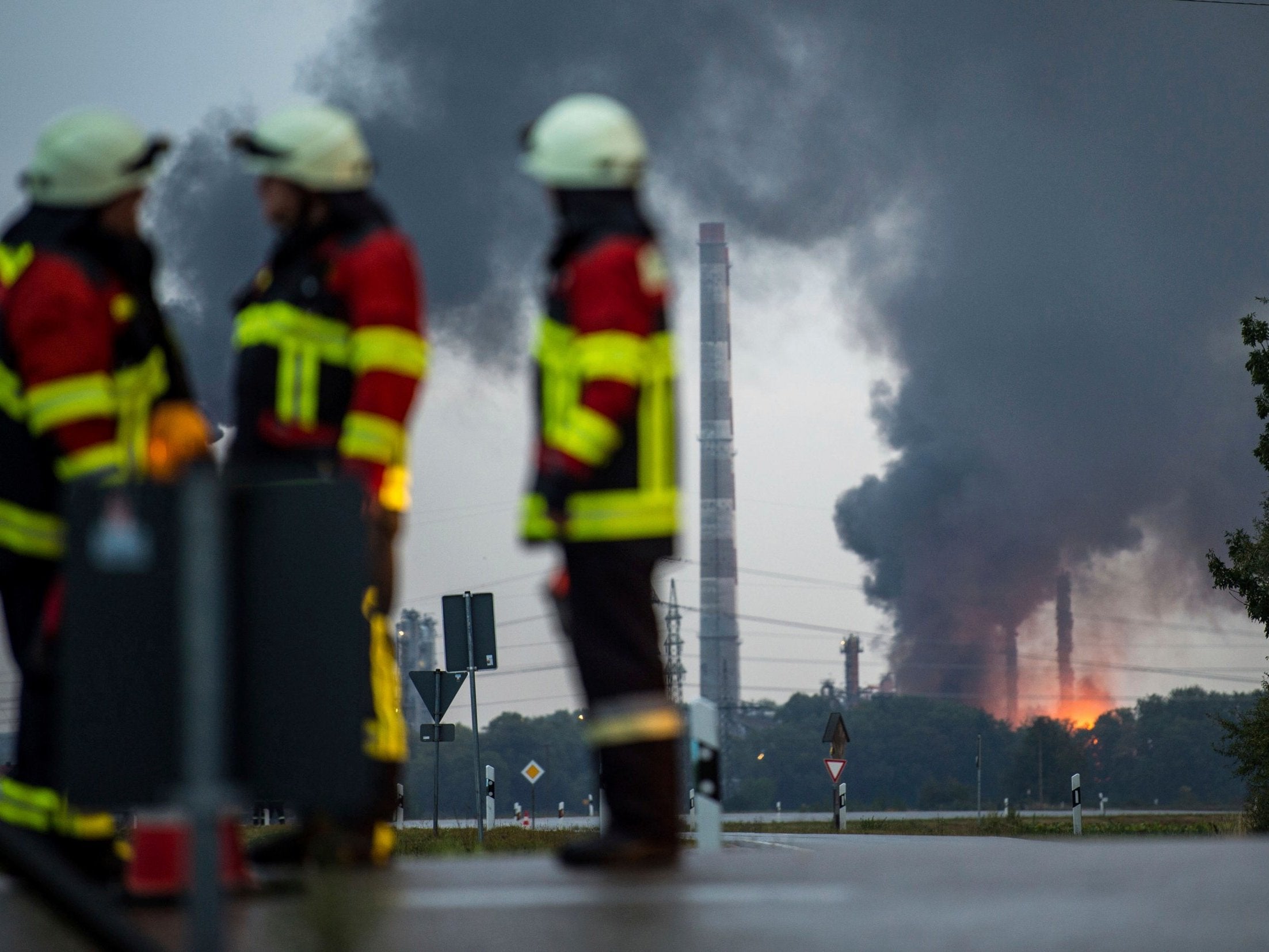 Firefighters at the Bayernoil refinery in Vohburg