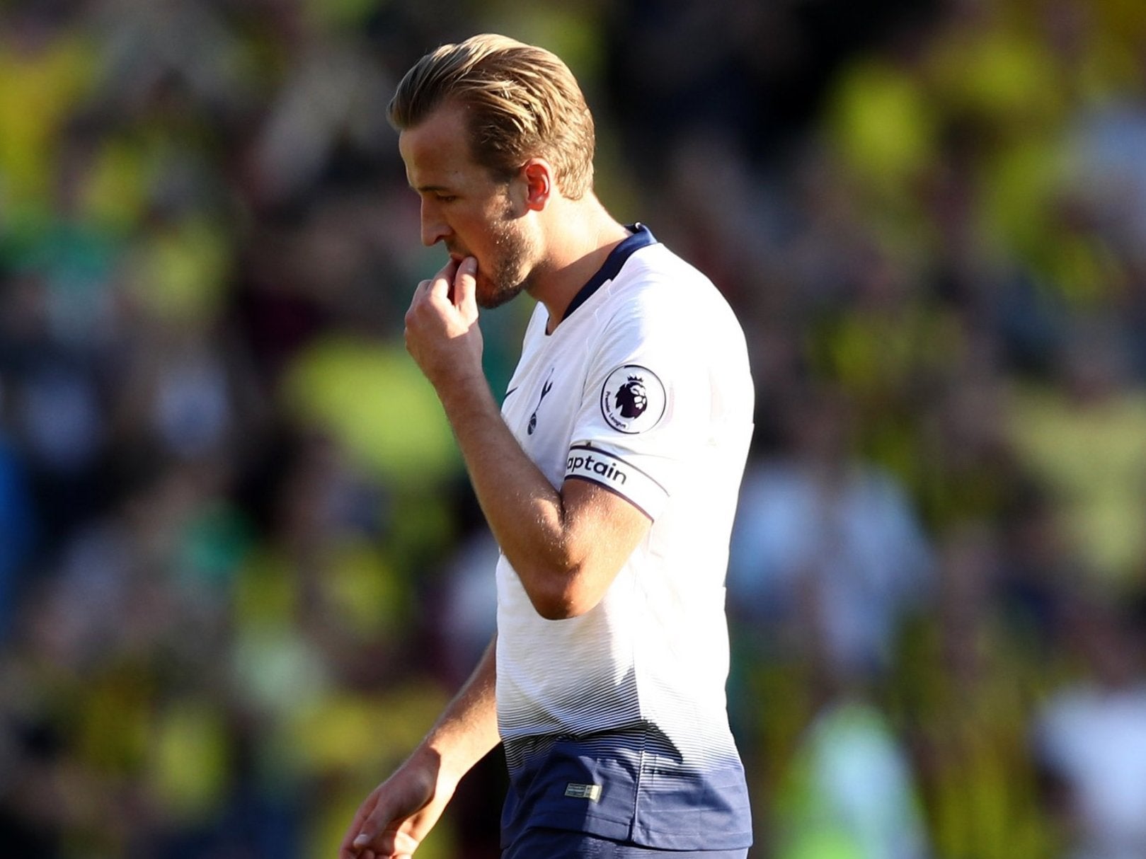 Harry Kane of Tottenham Hotspur looks tired