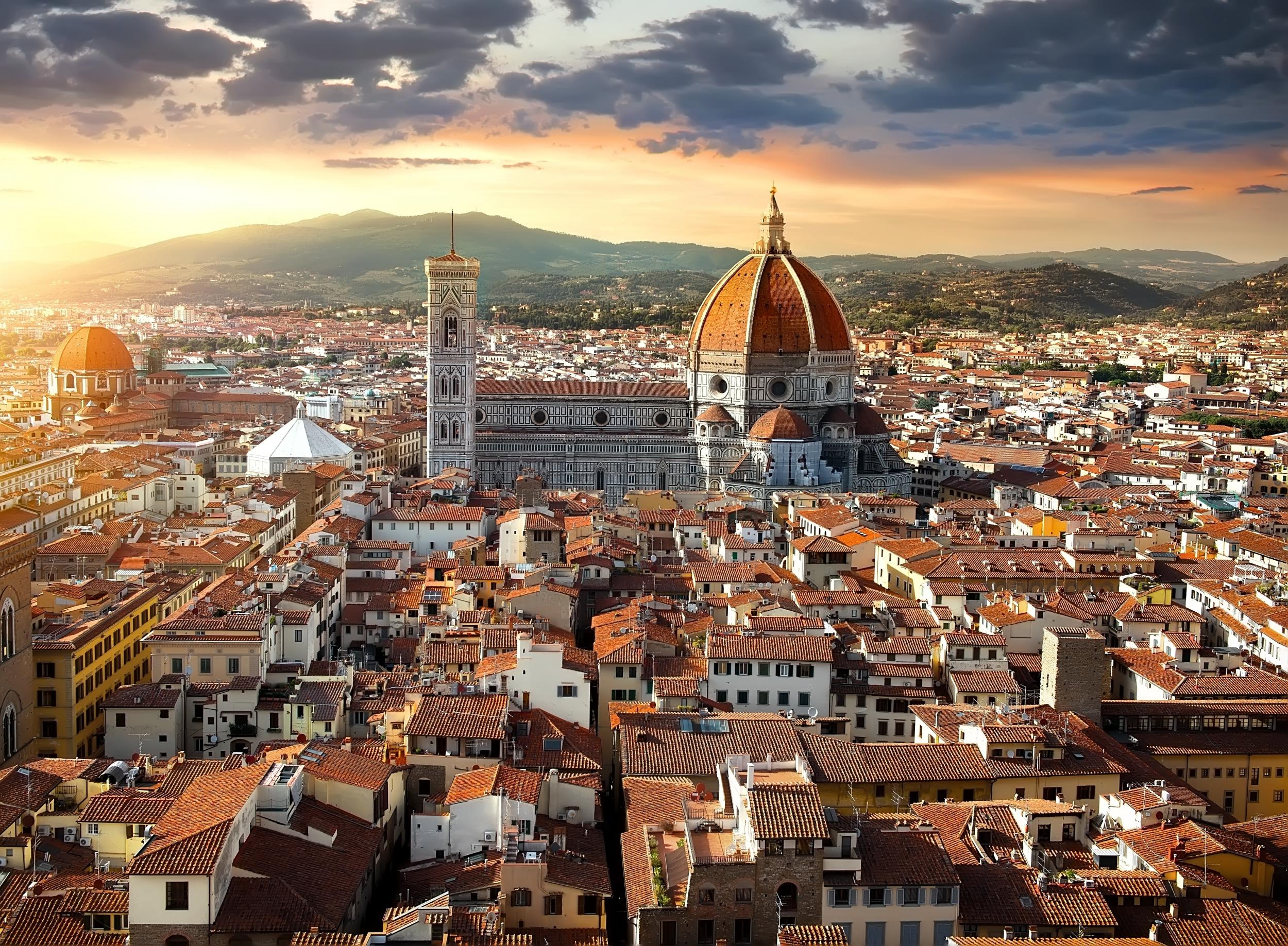 Last year, the mayor of Florence hosed church steps to prevent tourists from congregating to eat food