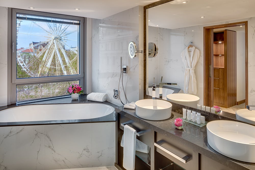 The Executive Suite bathroom at Kempinski Hotel Corvinus