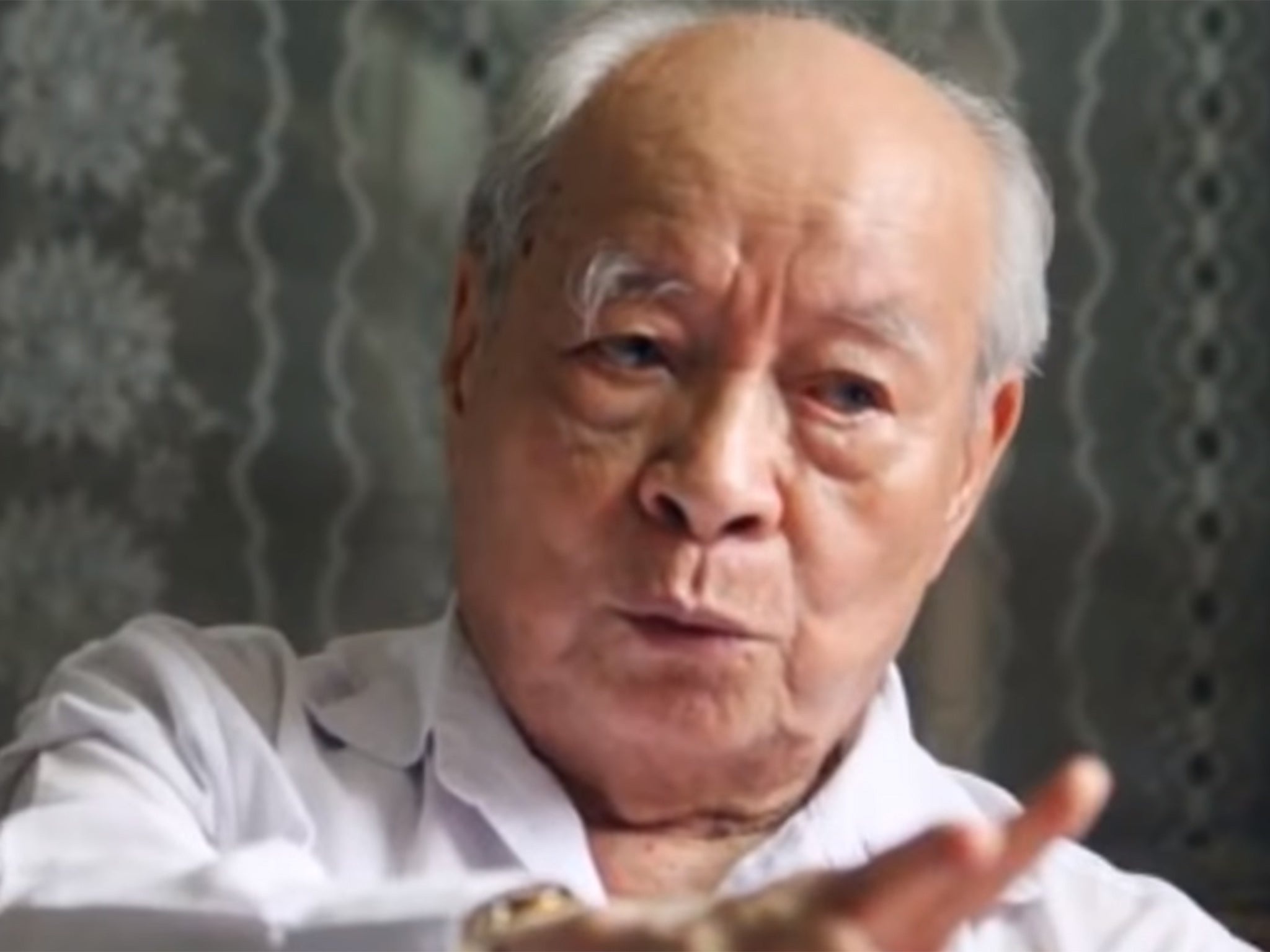 As a journalist in the North Vietnamese army, Tin broke the news that the revolution had arrived