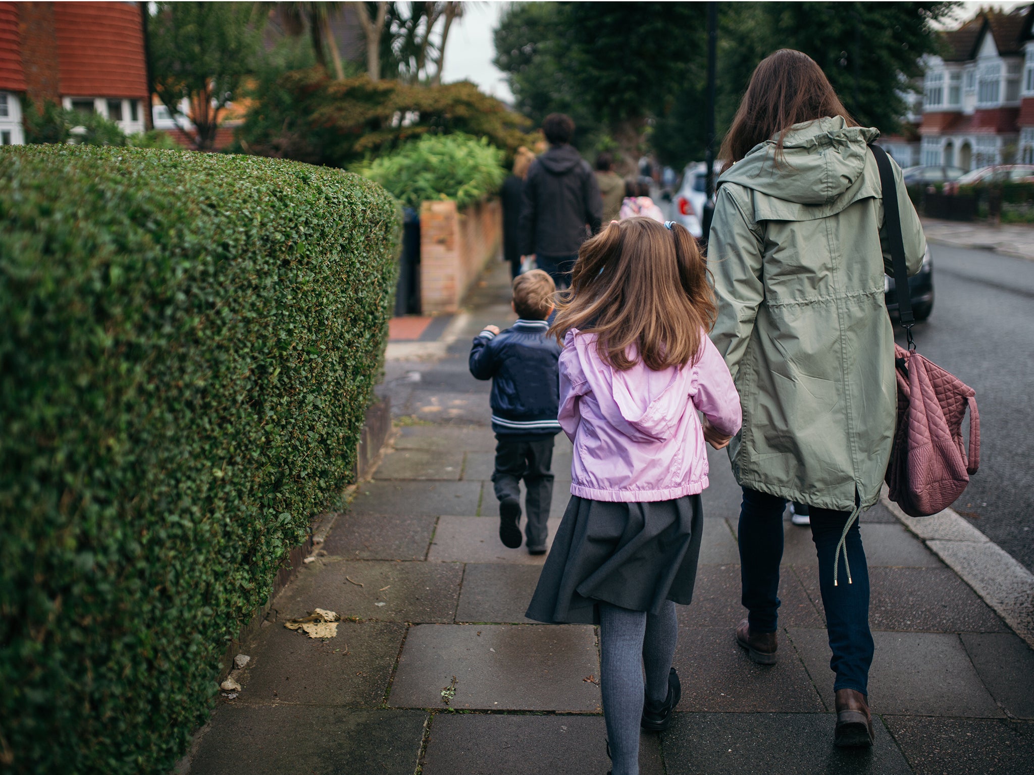 Children carried personal monitors which recorded black carbon over a 24-hour period during weekdays to assess their exposure on an average school day