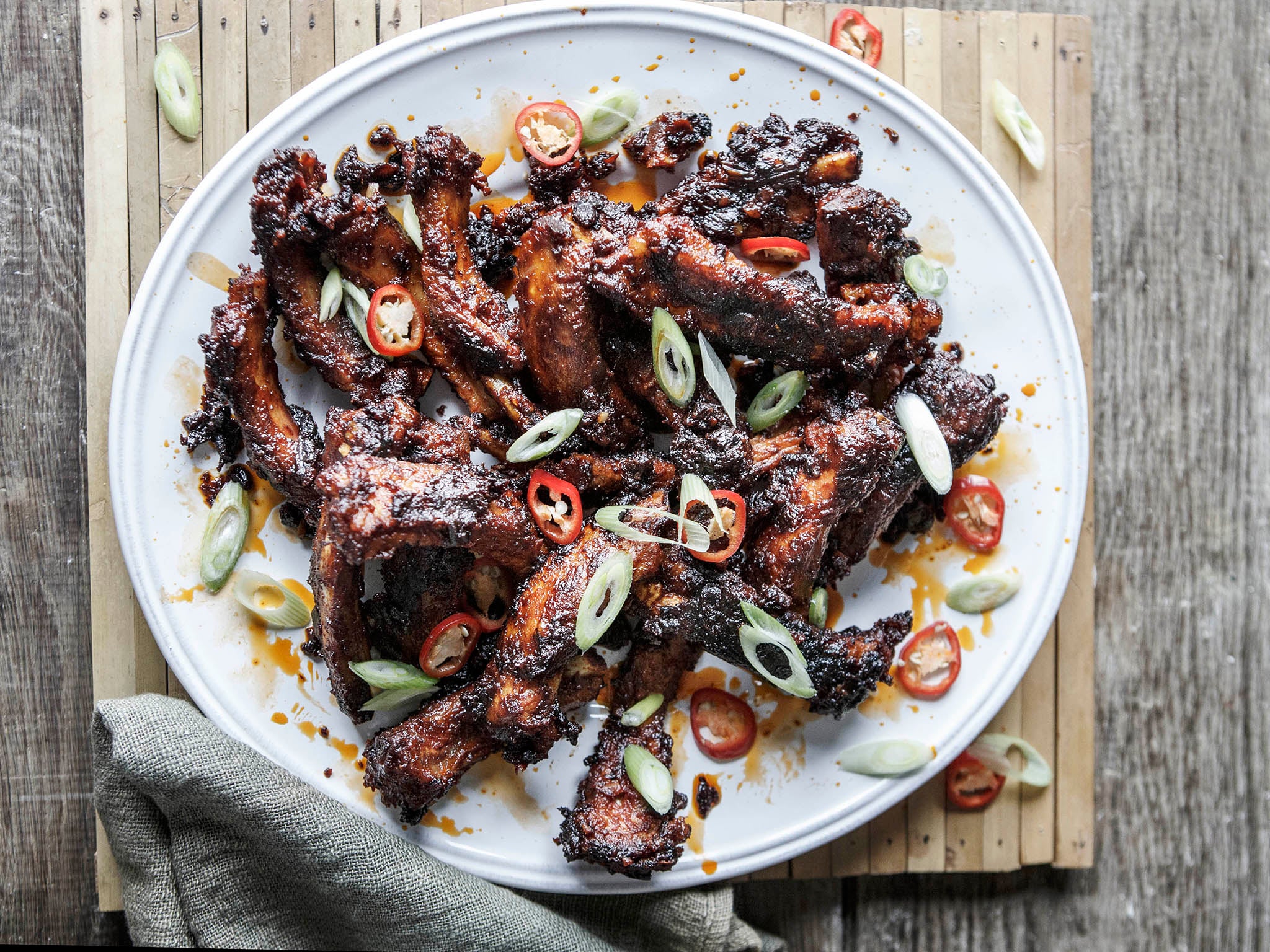 The sticky and flavourful pork ribs are quick and easy to make