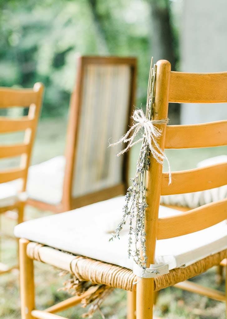 Lavender was tied to each seat (Danielle Riley Photography)