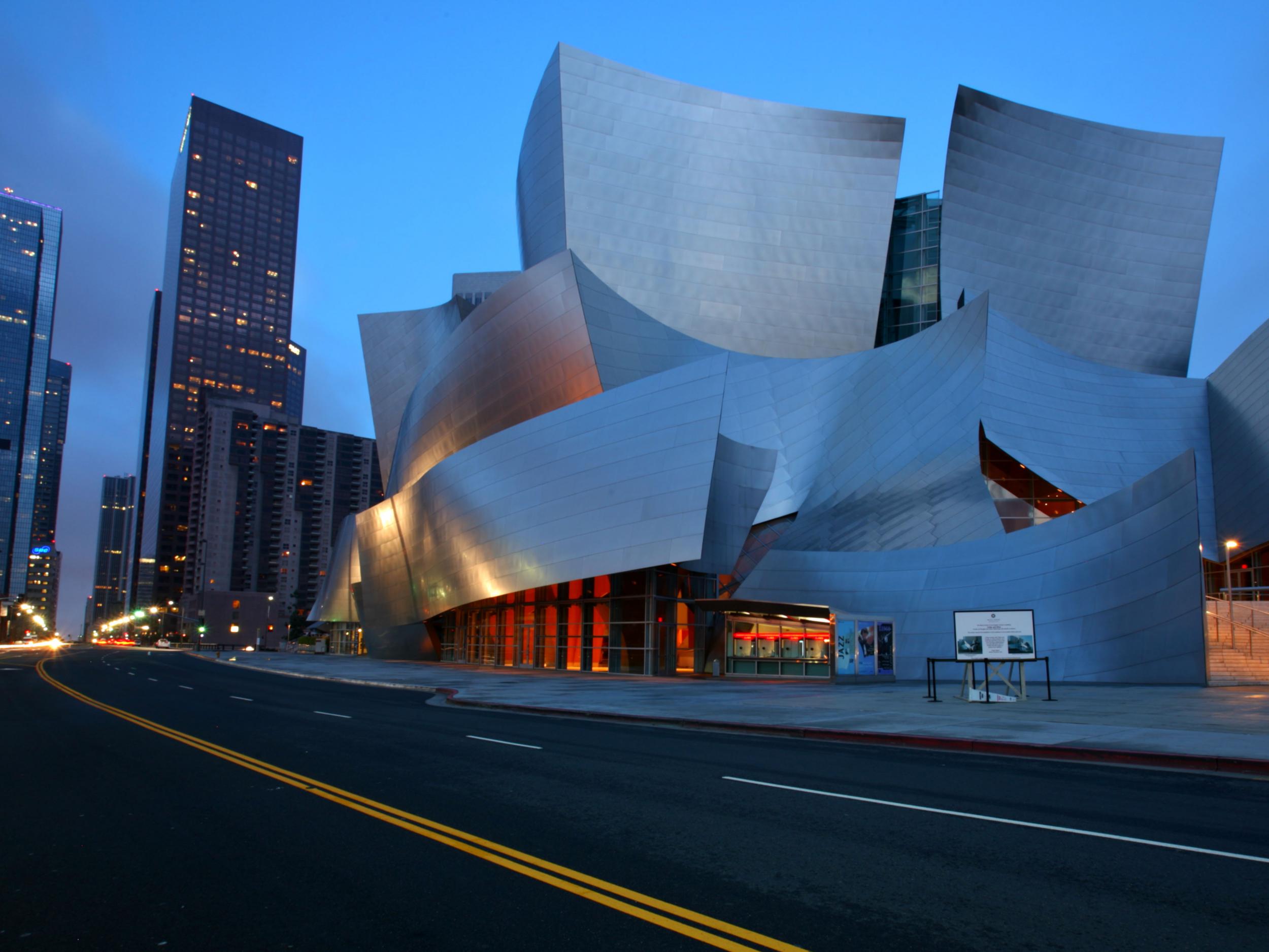 Architect Gehry has said that he designed the structure for just such a display (Alamy)