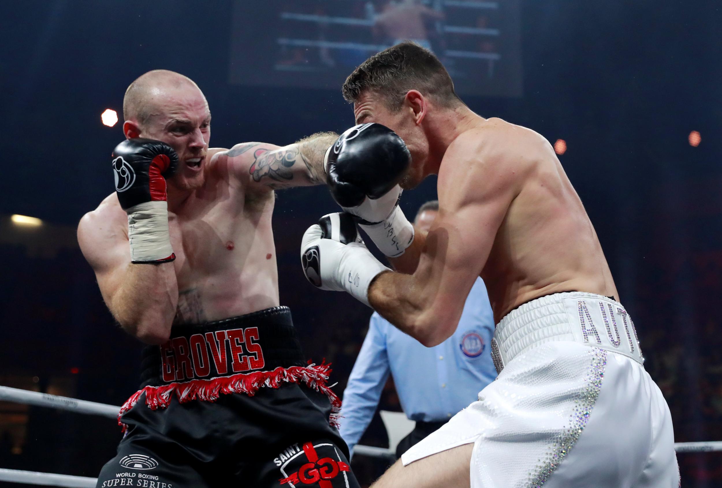 Smith dispatched Groves in brutal fashion