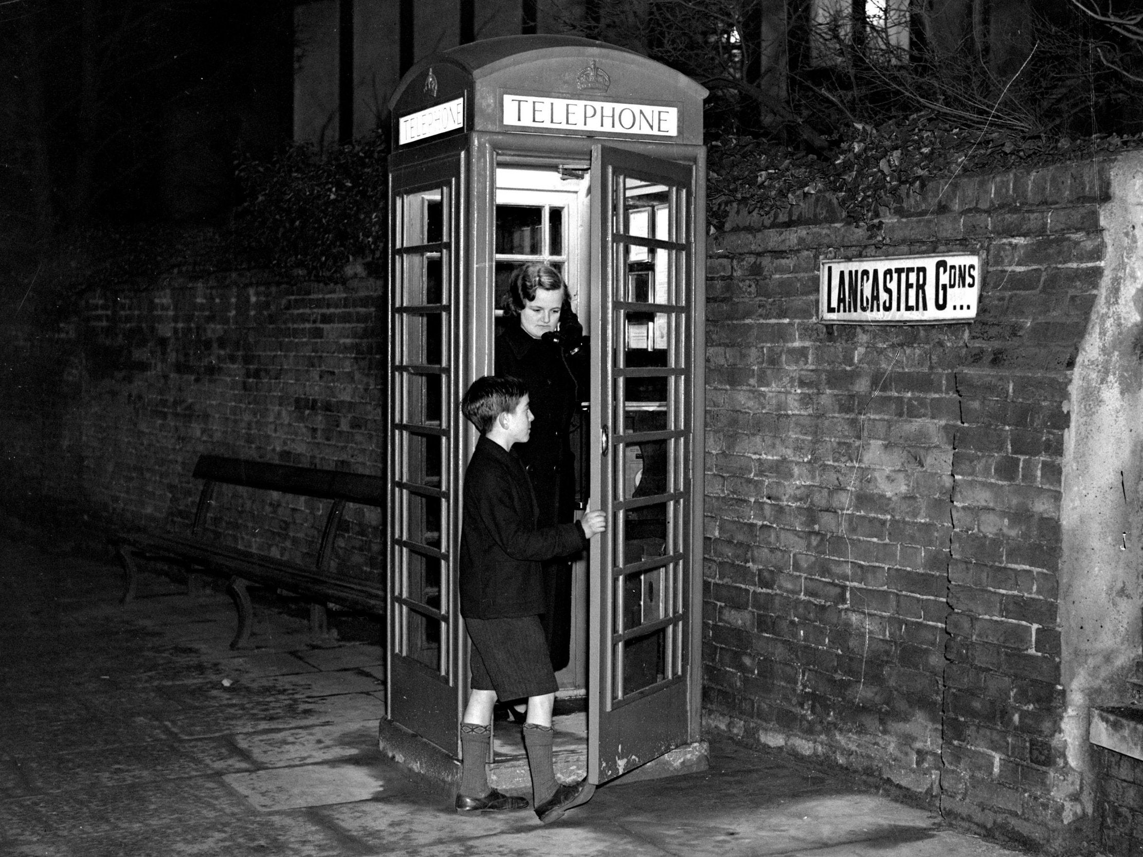 &#13;
The K2 telephone box was voted one of Britain’s top 10 design icons in 2006 &#13;