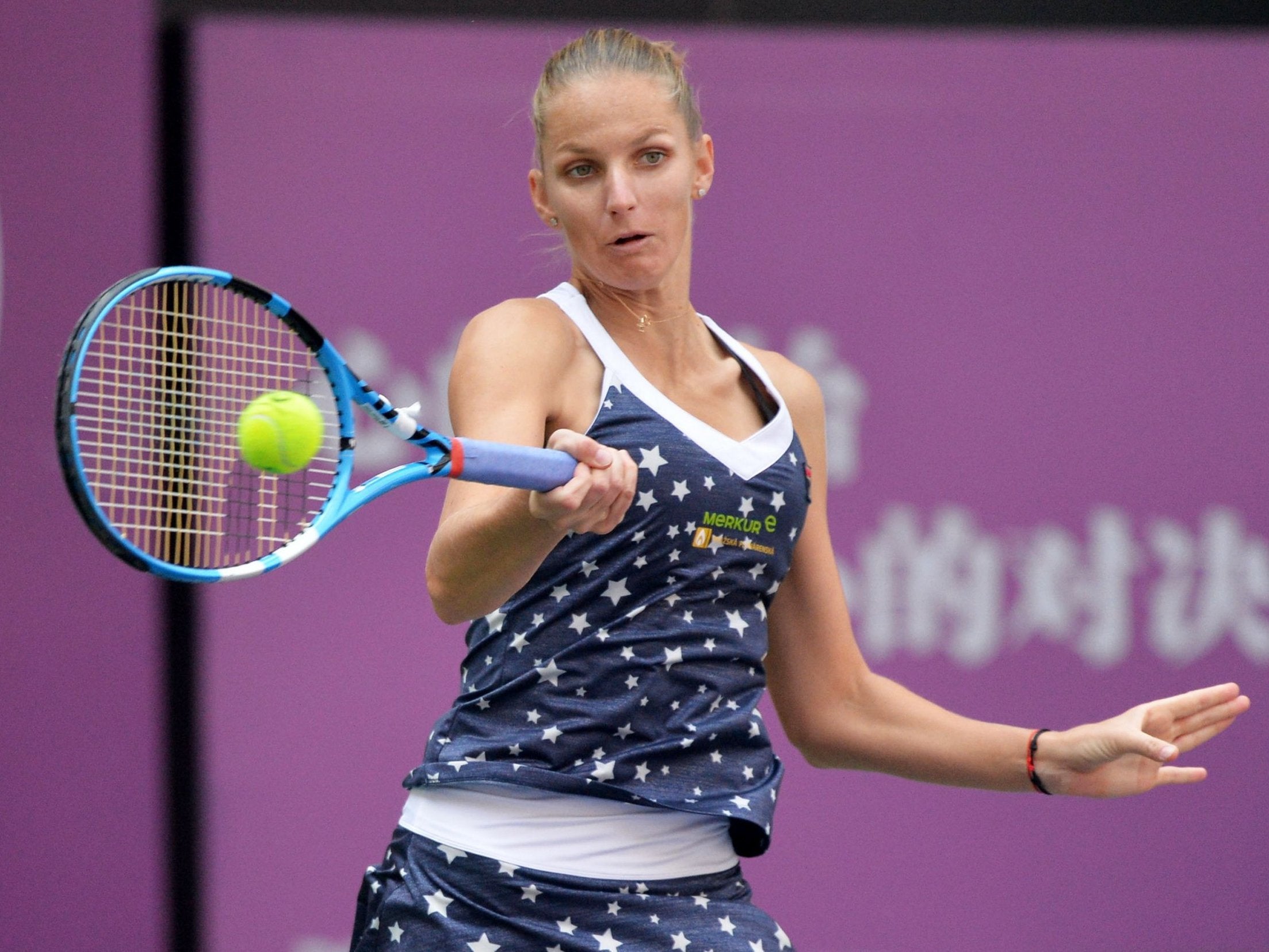 Top seed Pliskova is through to the semi-finals in China