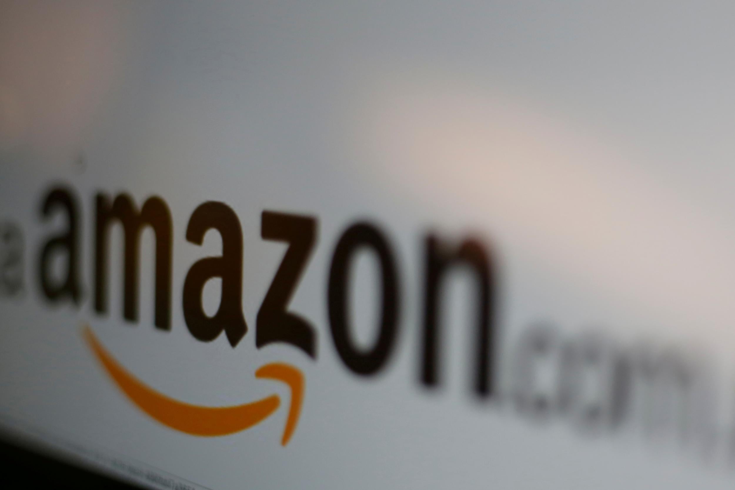 Amazon Prime users can now order clothes with no upfront charge (Reuters)