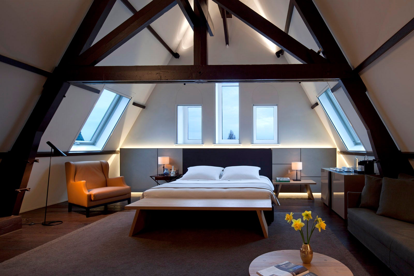 Conservatorium Amsterdam has an Akasha Holistic Wellbeing Centre underneath the hotel