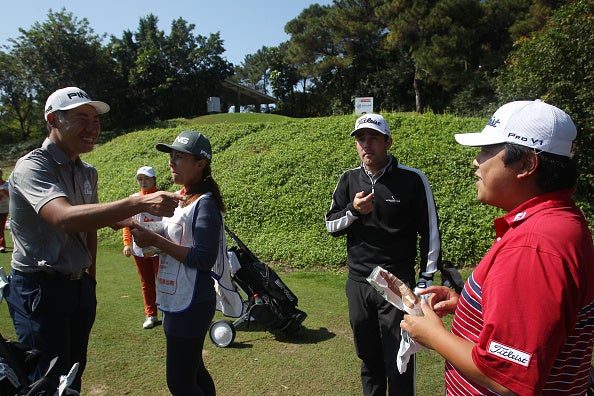 Englishman Callum Tarren (centre) won the China Tour 2018 Order of Merit