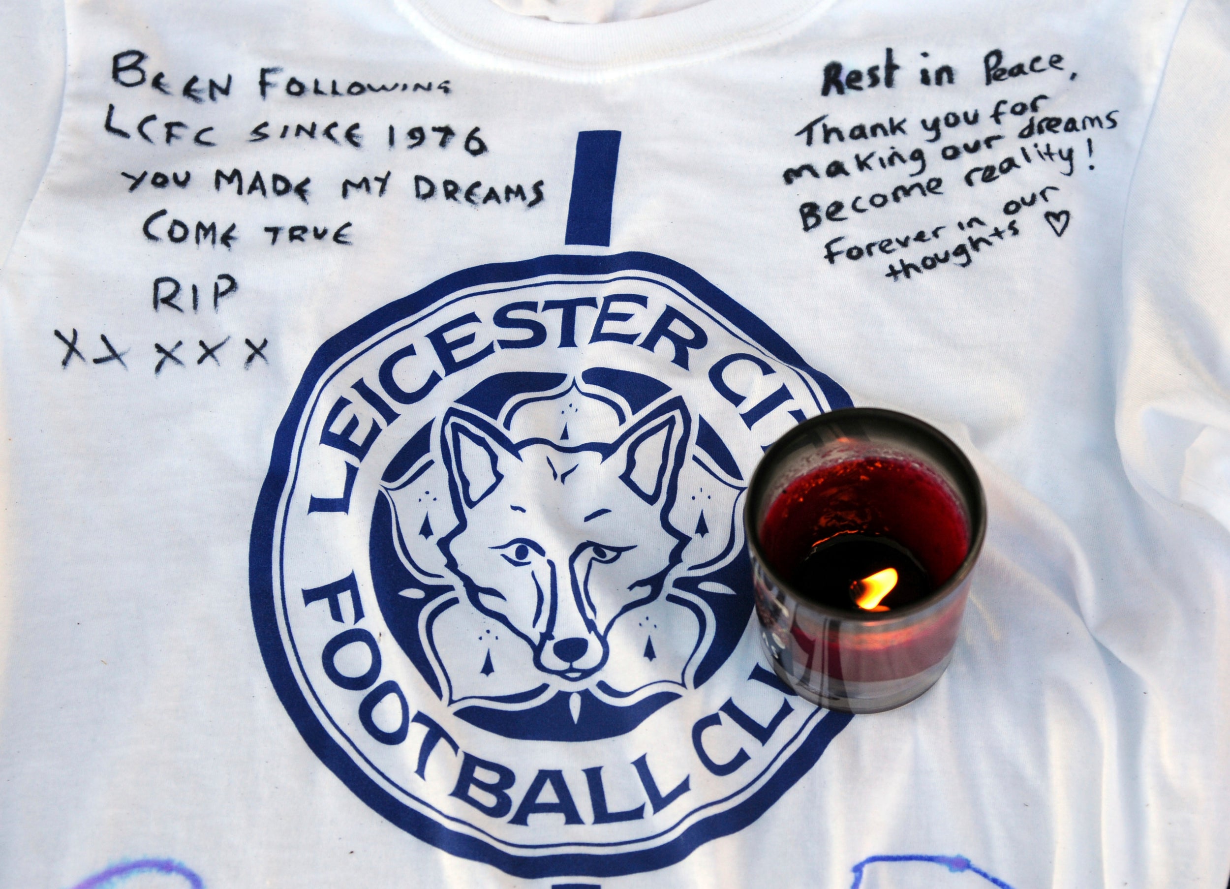 Fans paid tribute to those lost in the crash