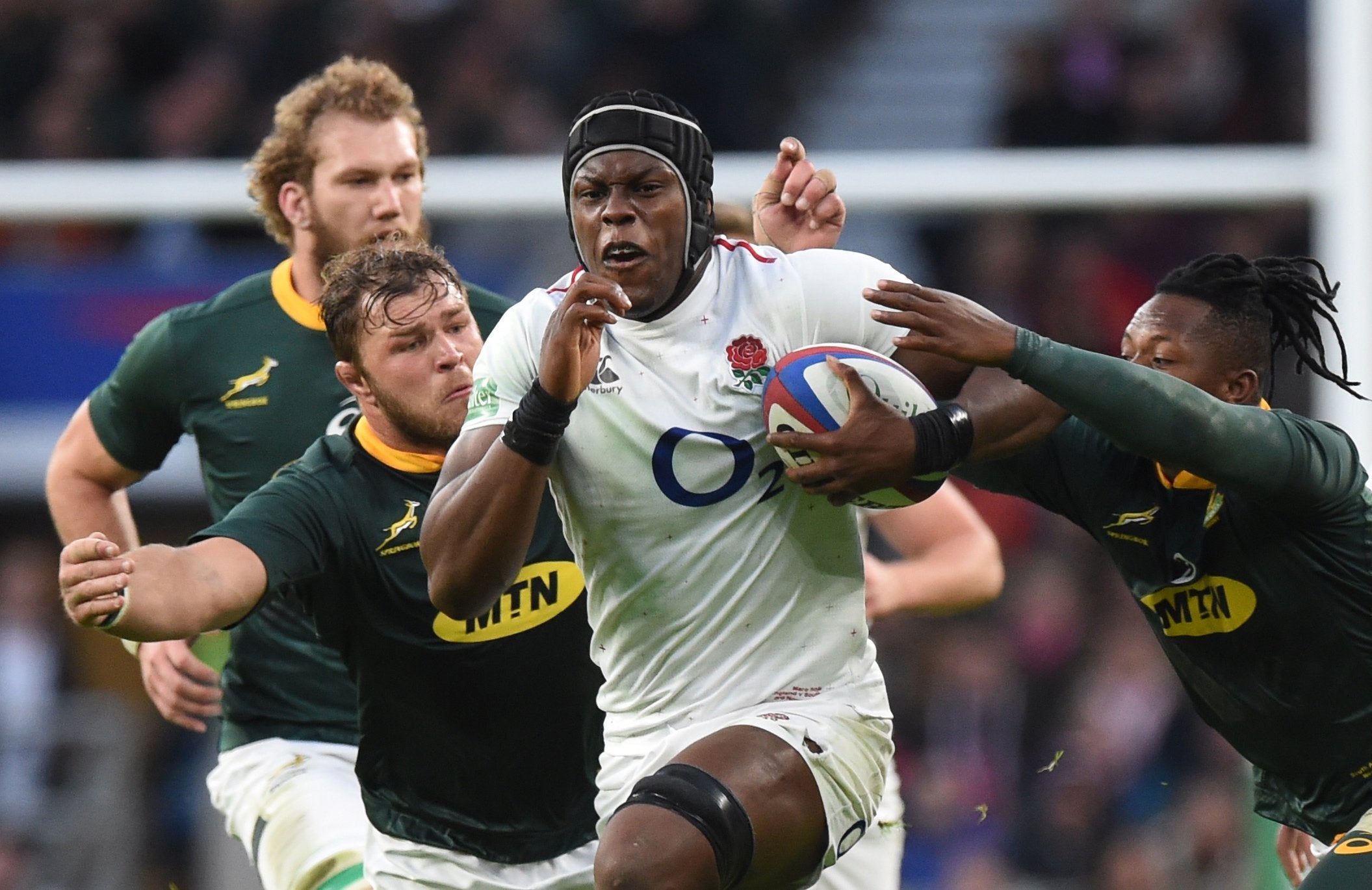 England rallied to clinch a close-fought 12-11 victory against South Africa