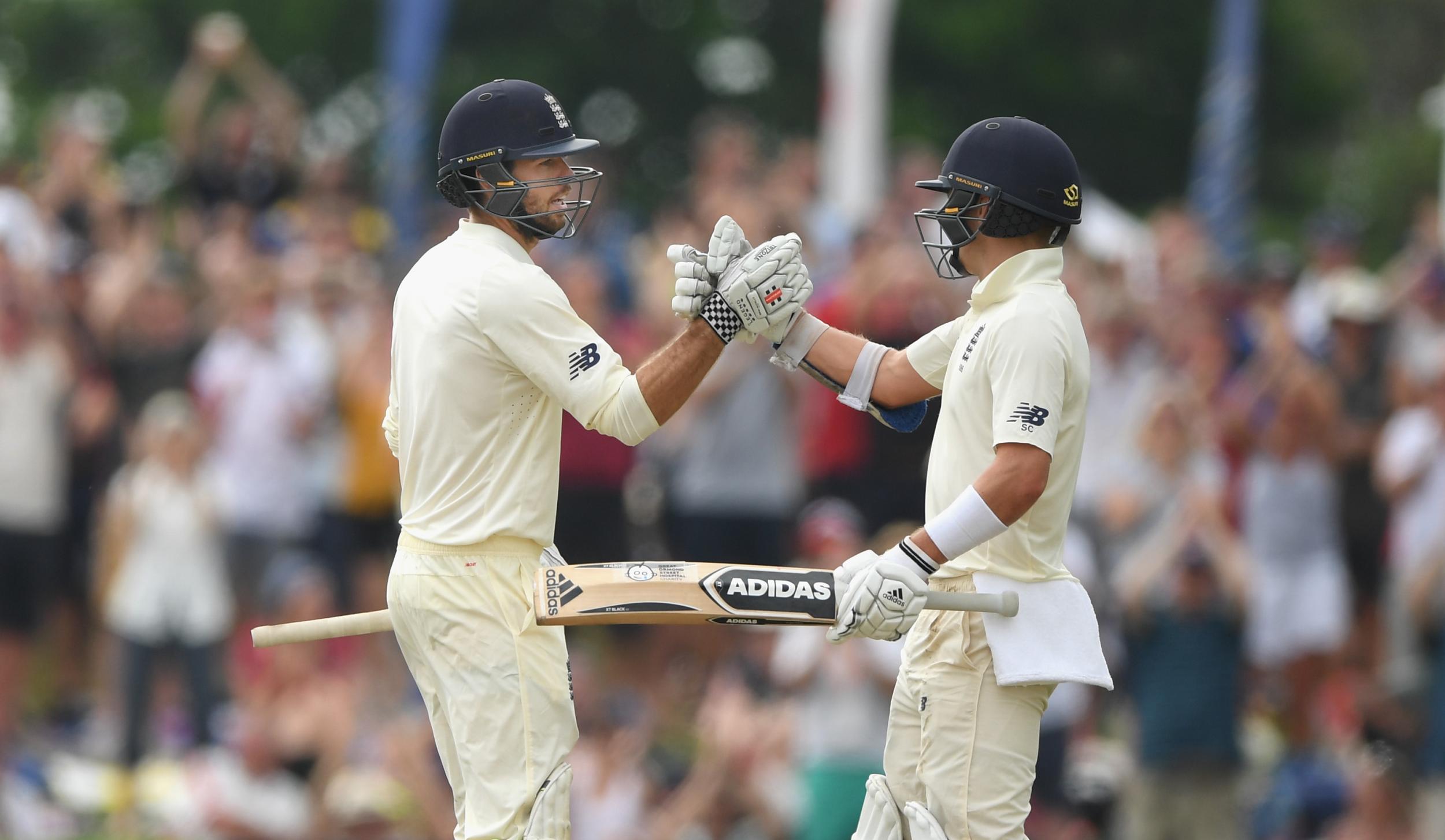 Curran helped county teammate Foakes to a ton debut with England