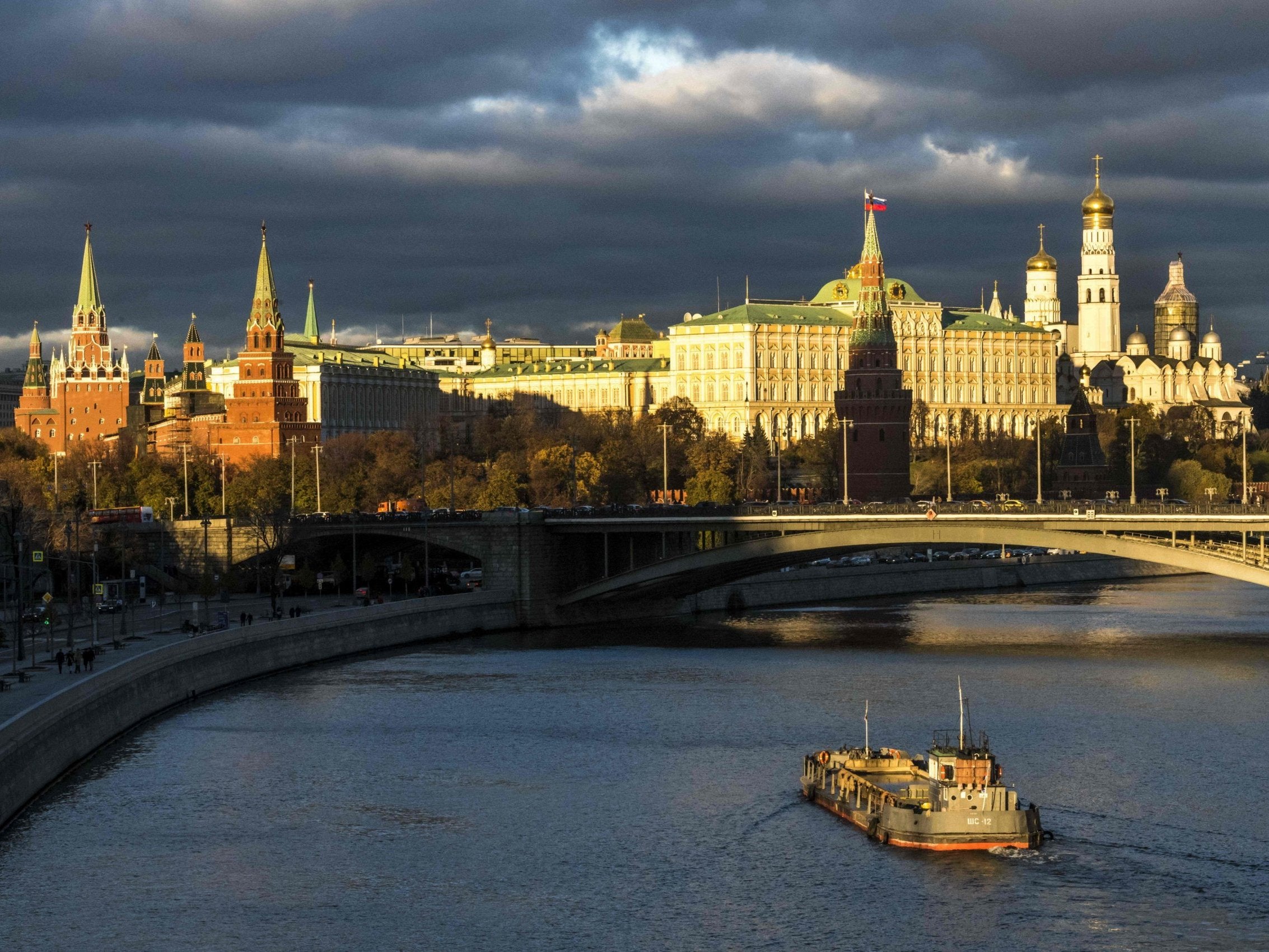 Tthe Kremlin at sunset in Moscow