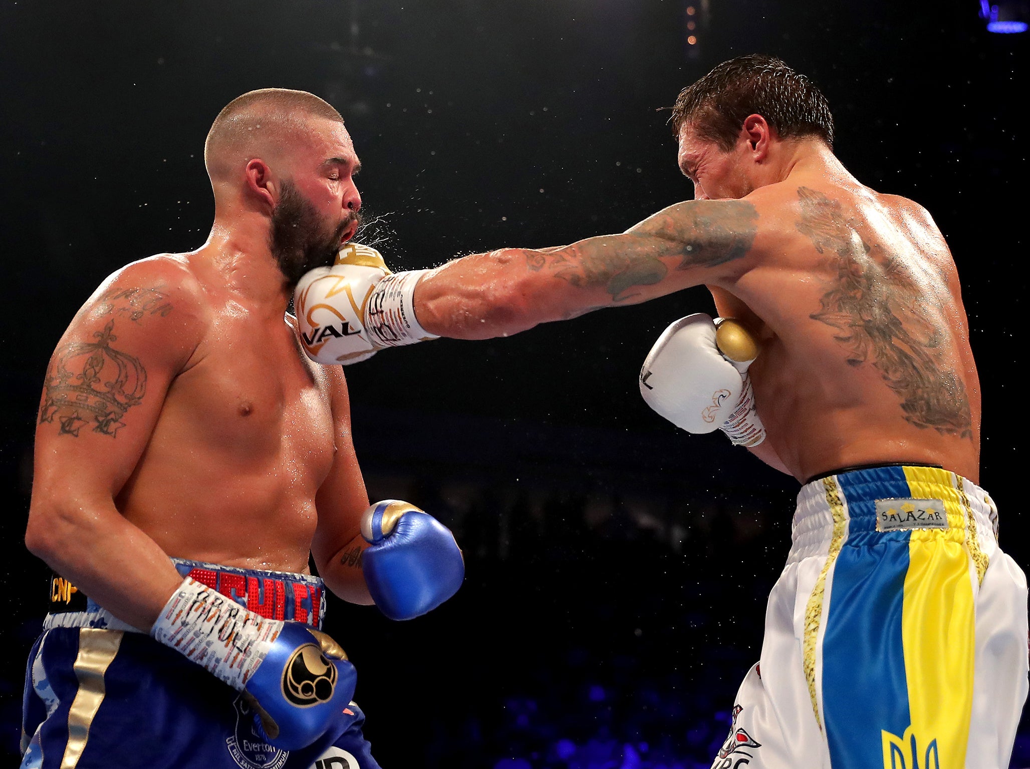 Bellew walks onto Usyk's jab