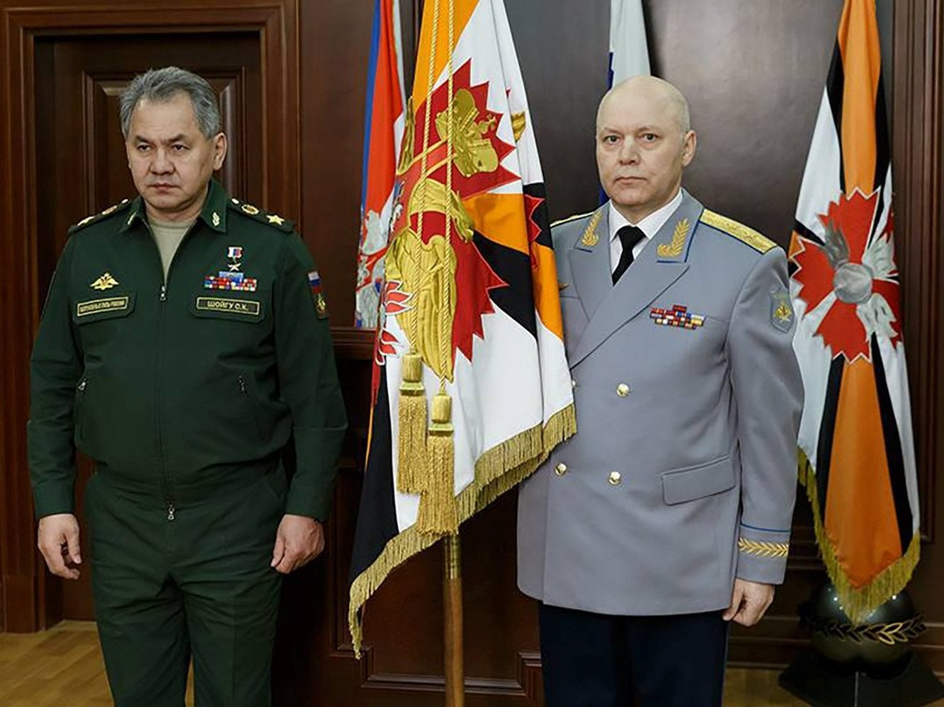 Igor Korobov (right) with Russian defence minister Sergei Shoygu at a ceremony in Moscow in 2016