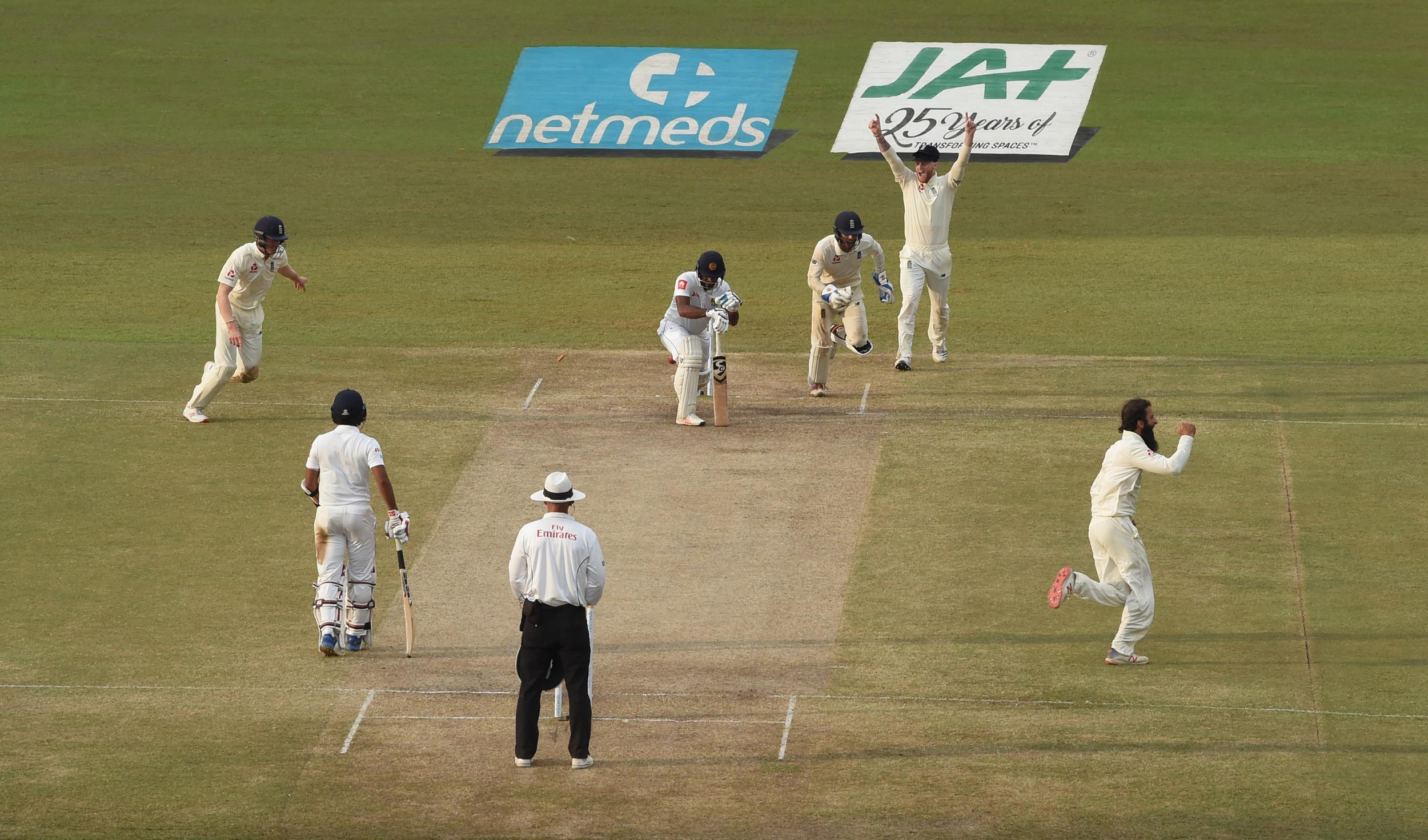 England made inroads late in the day to set up victory