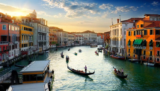 Get around Venice’s tourist tax ... by visiting nearby Padua instead