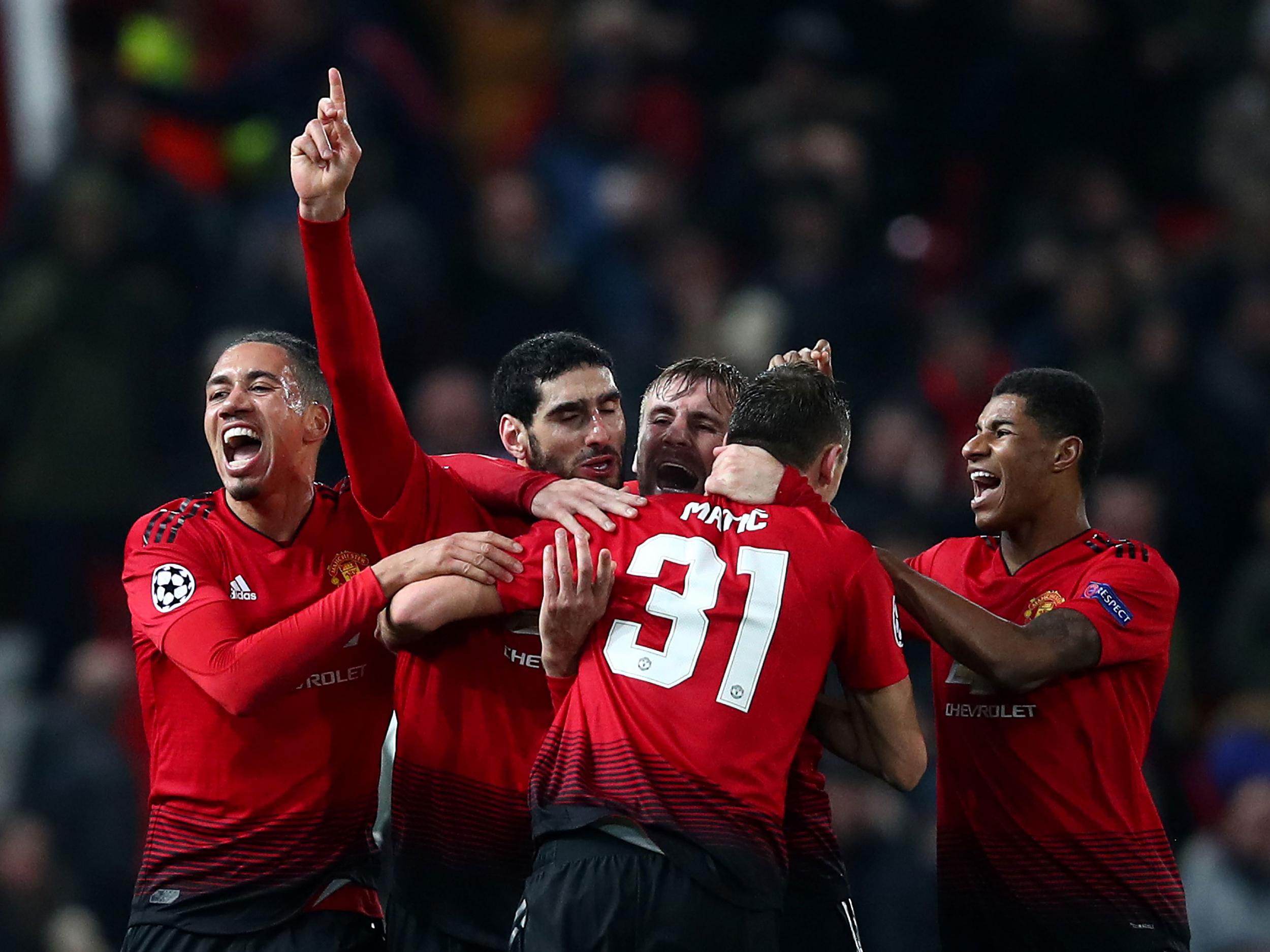 Chris Smalling believes Manchester United can take inspiration from Marouane Fellaini's winner