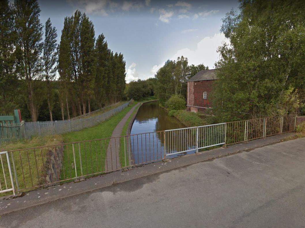 Trent and Mersey Canal, near Middleport pottery