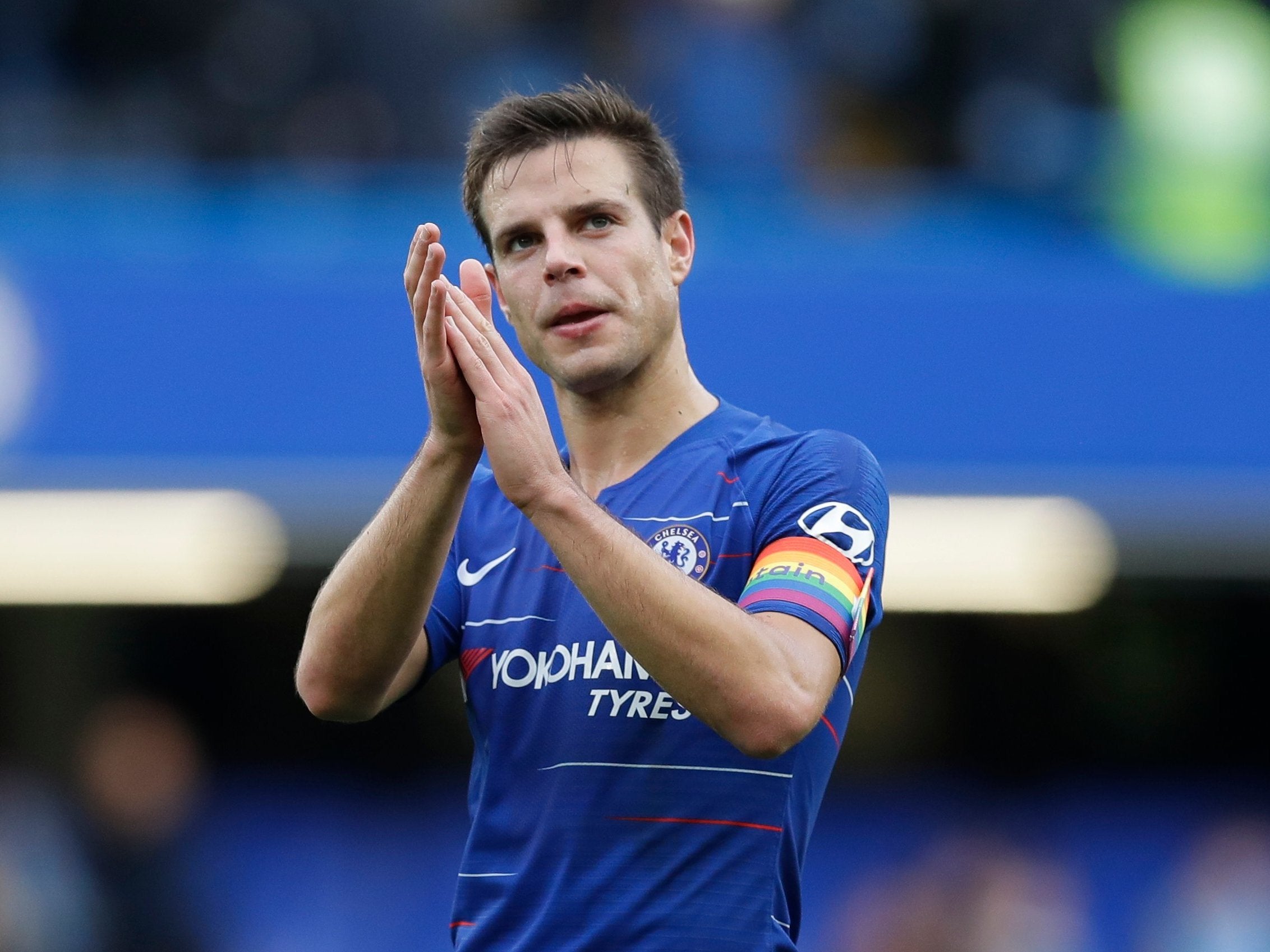 Chelsea defender Cesar Azpilicueta has signed a new contract until 2022